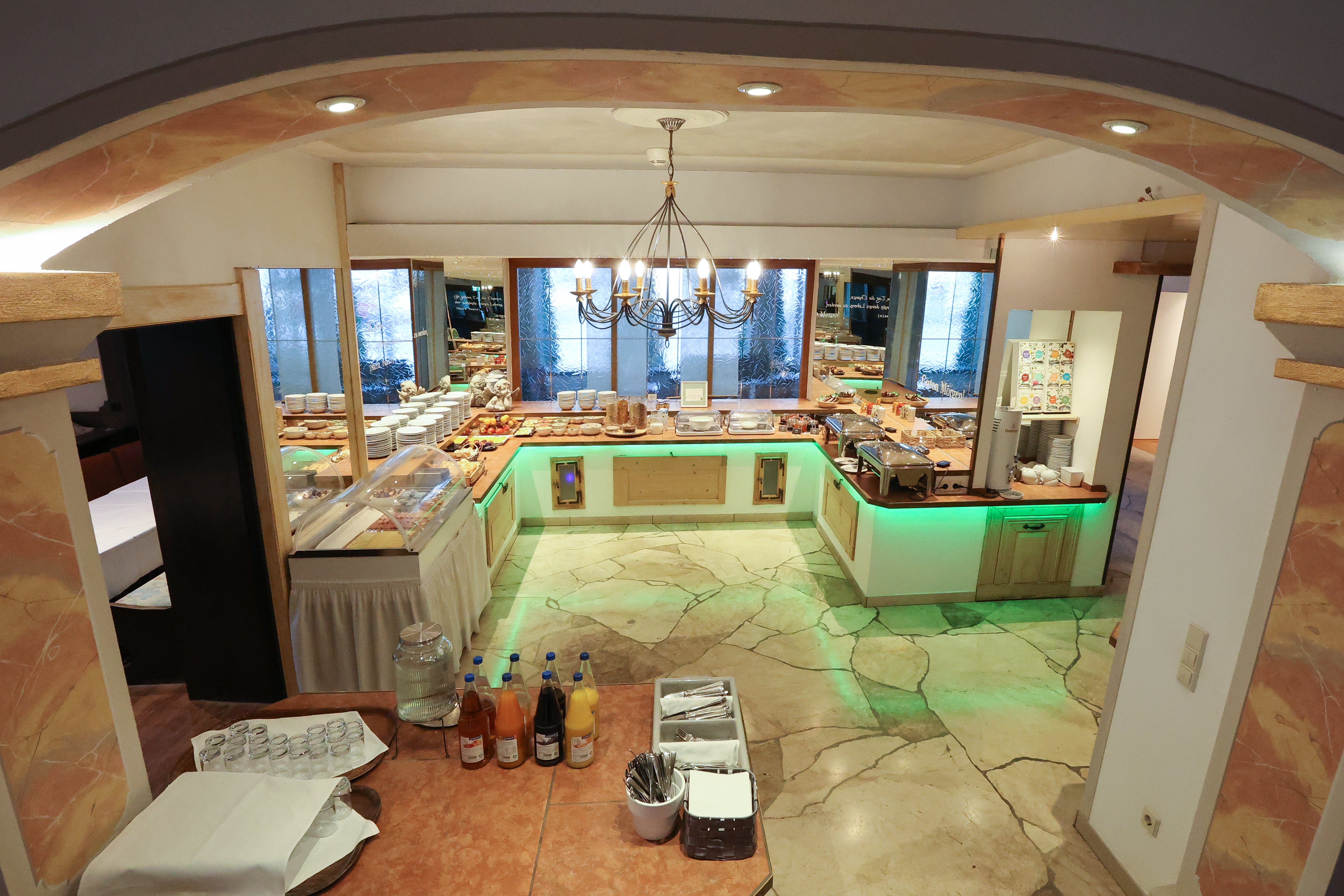 ANA Panorama, Trademark Collection by Wyndham restaurant buffet in Marktoberdorf, Other than US/Canada