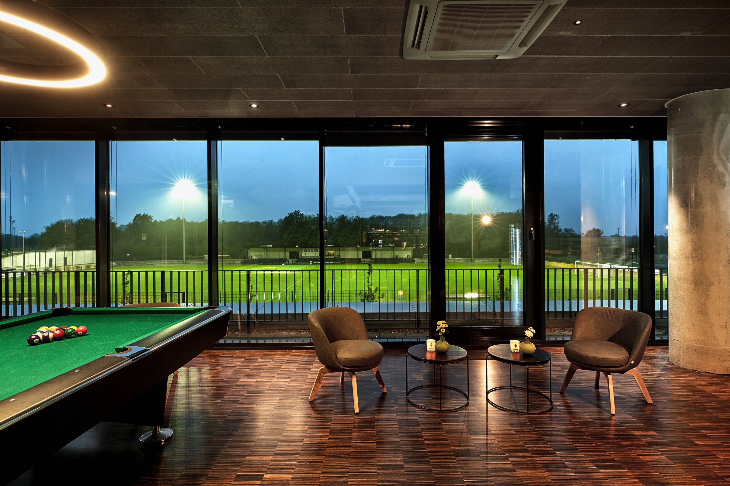 Bar at H4 Hotel Monchengladbach BORUSSIA-PARK in Moenchengladbach, Other than US/Canada