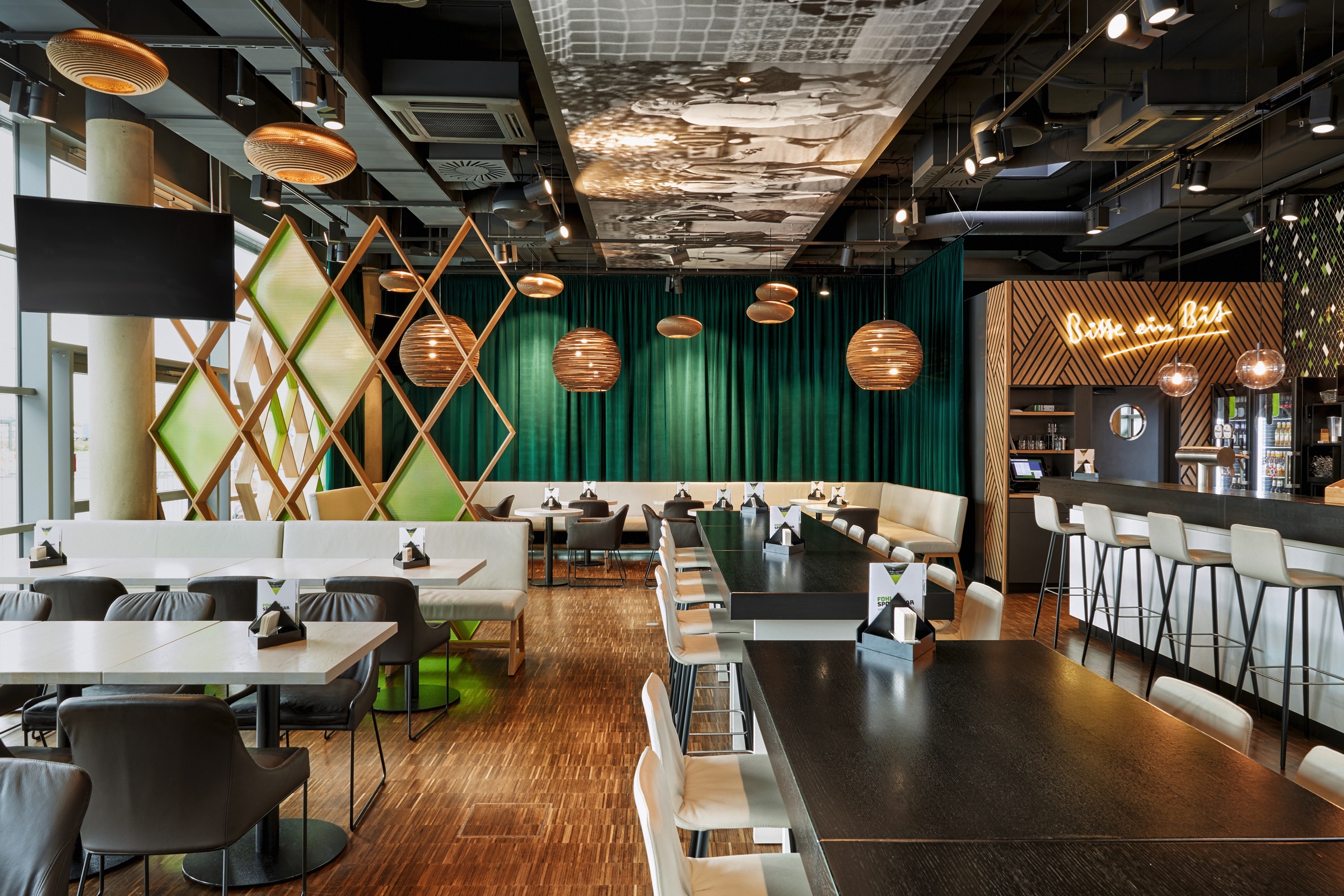 H4 Hotel Monchengladbach BORUSSIA-PARK restaurant in Moenchengladbach, Other than US/Canada