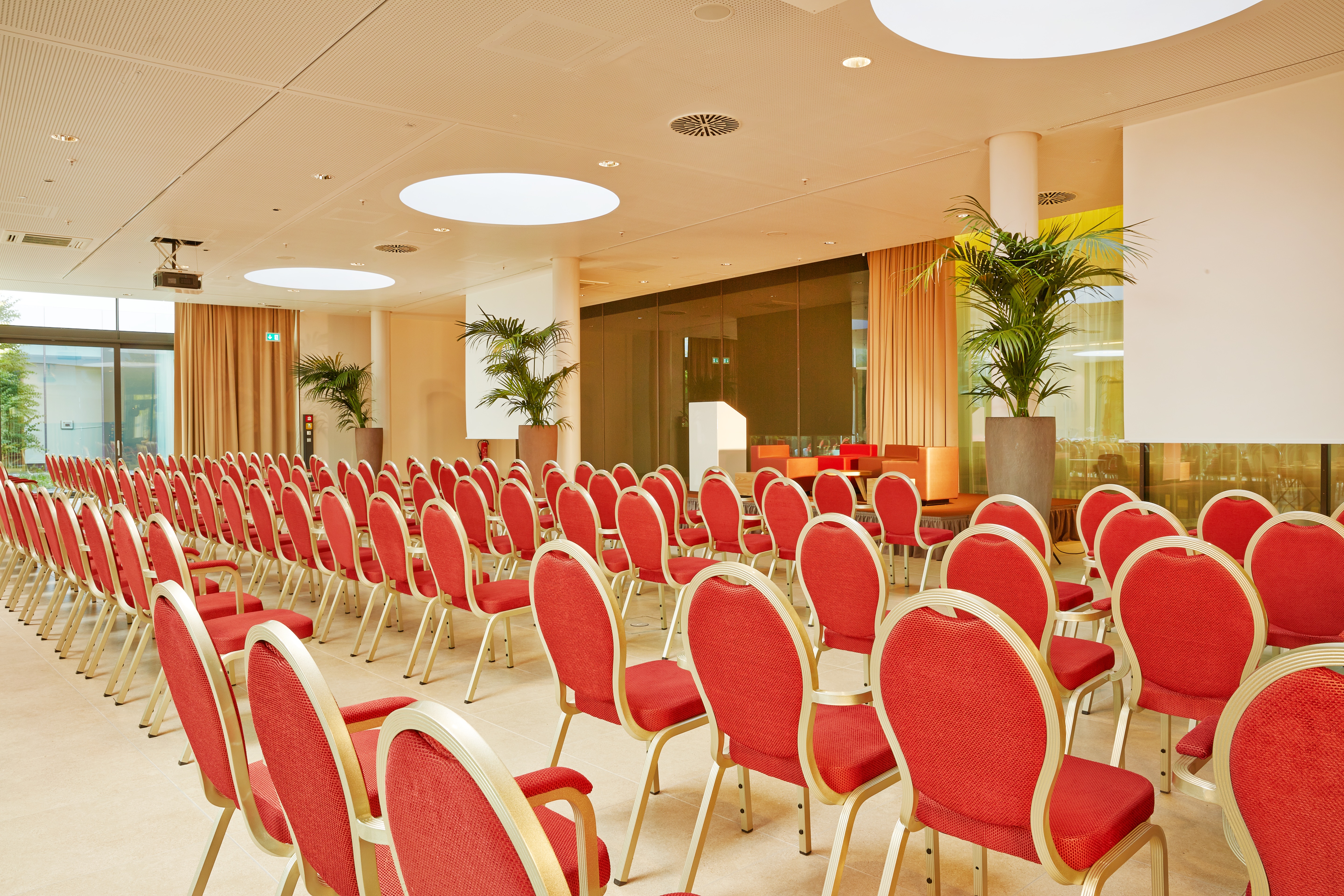 Meeting room at H4 Hotel Munchen Messe in Munich, Other than US/Canada