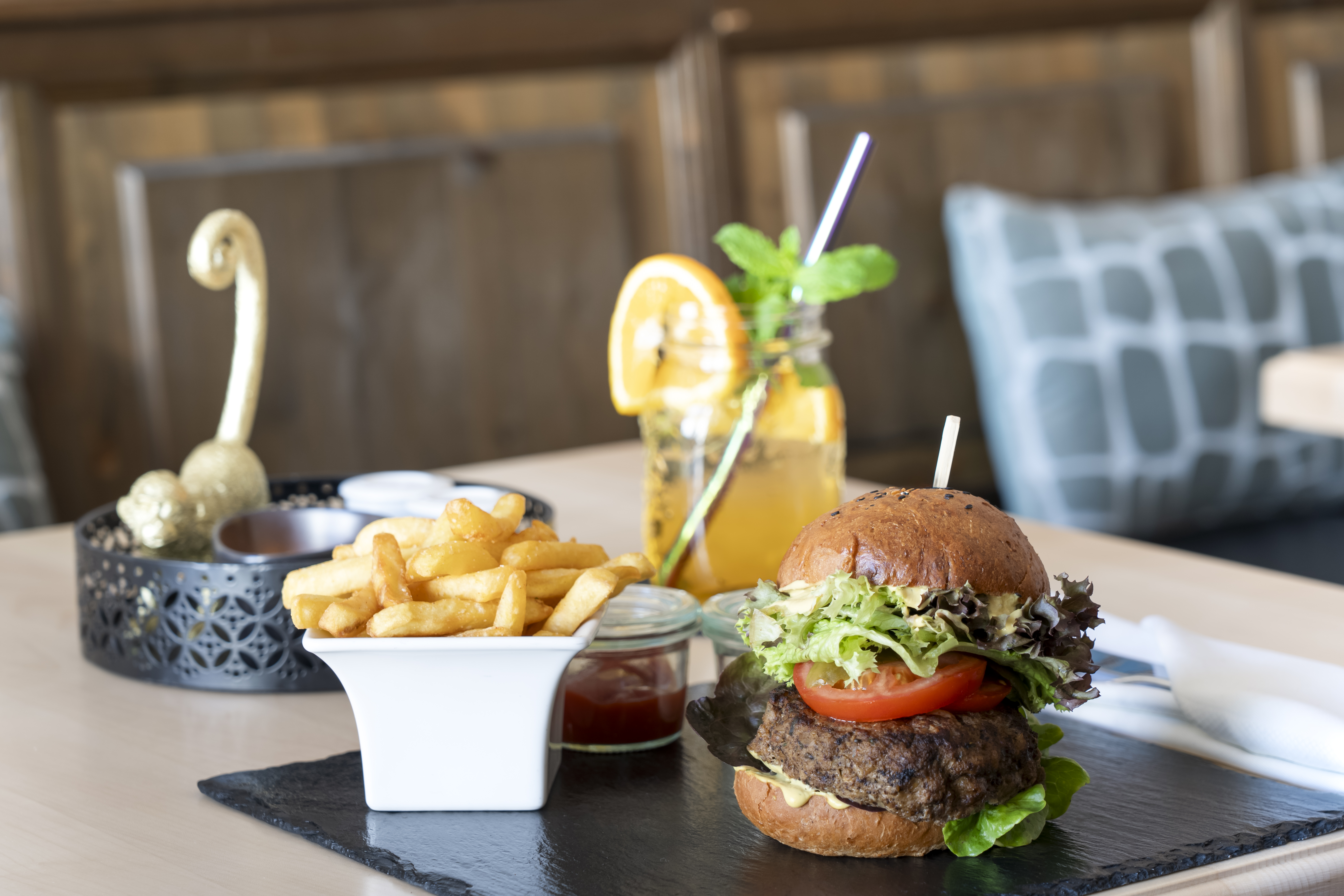 elaya hotel noerdlingen, Trademark by Wyndham restaurant in Noerdlingen, Other than US/Canada