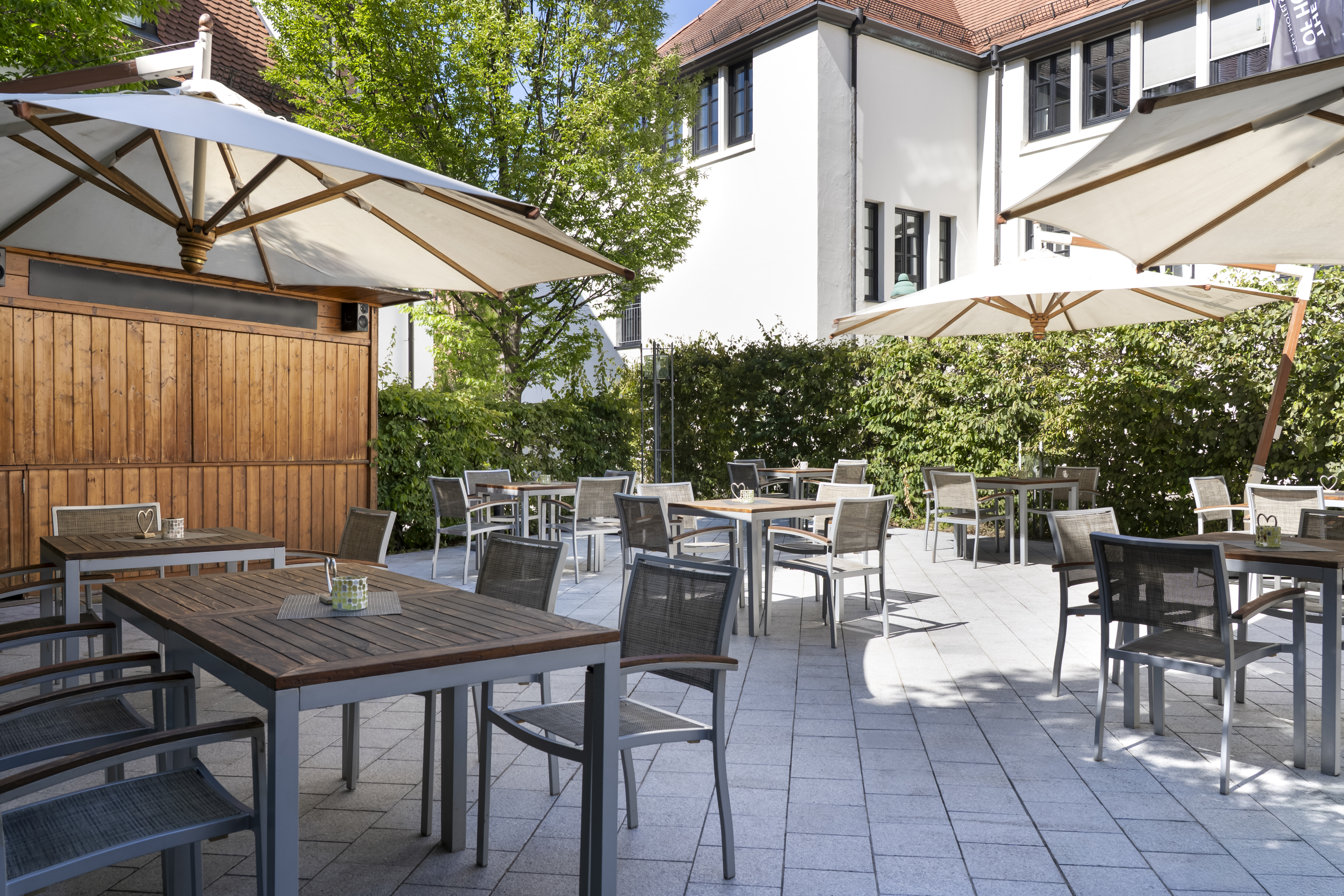 elaya hotel noerdlingen, Trademark by Wyndham restaurant in Noerdlingen, Other than US/Canada