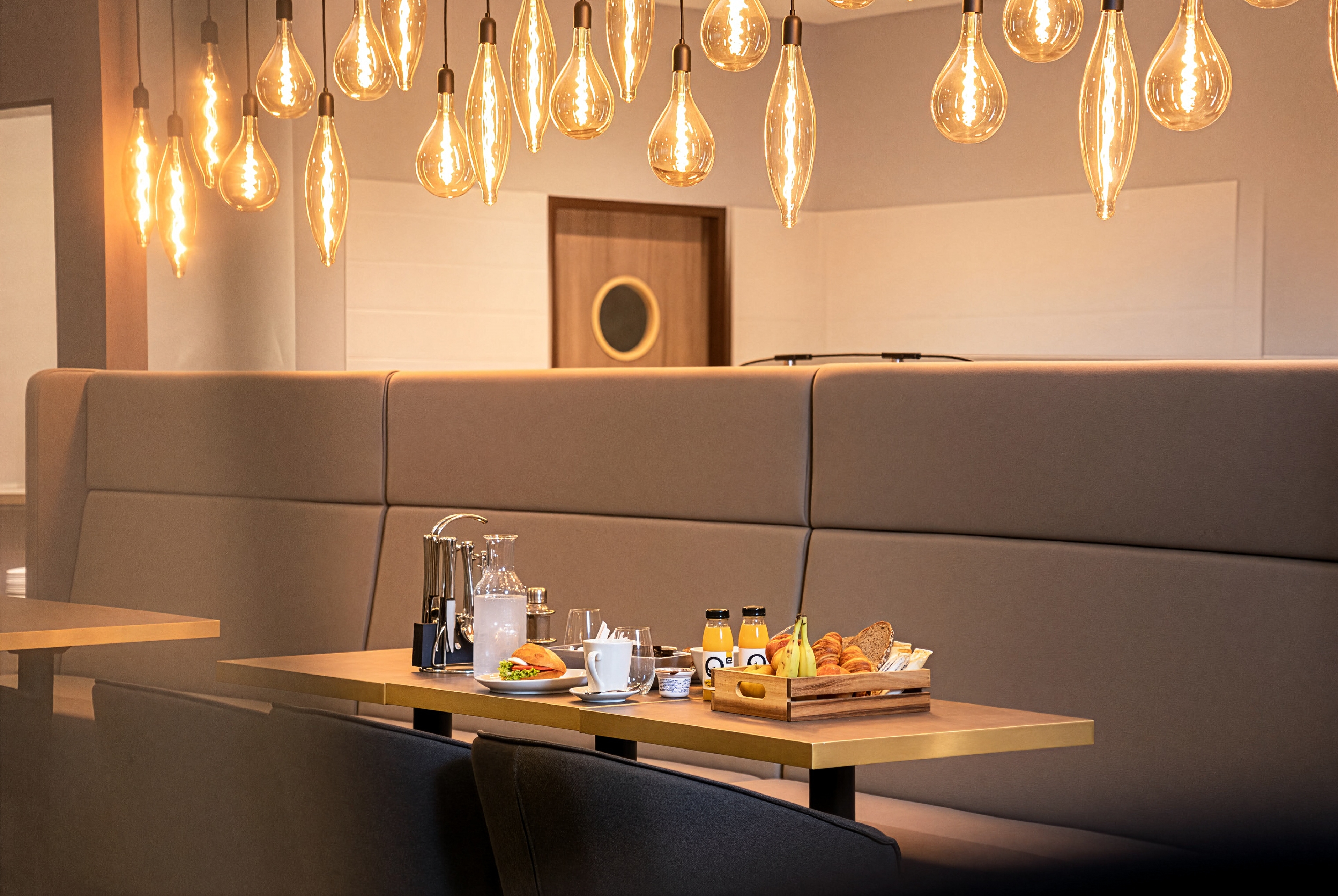 elaya hotel oberhausen, Trademark by Wyndham restaurant breakfast area with seating in Oberhausen, Other than US/Canada