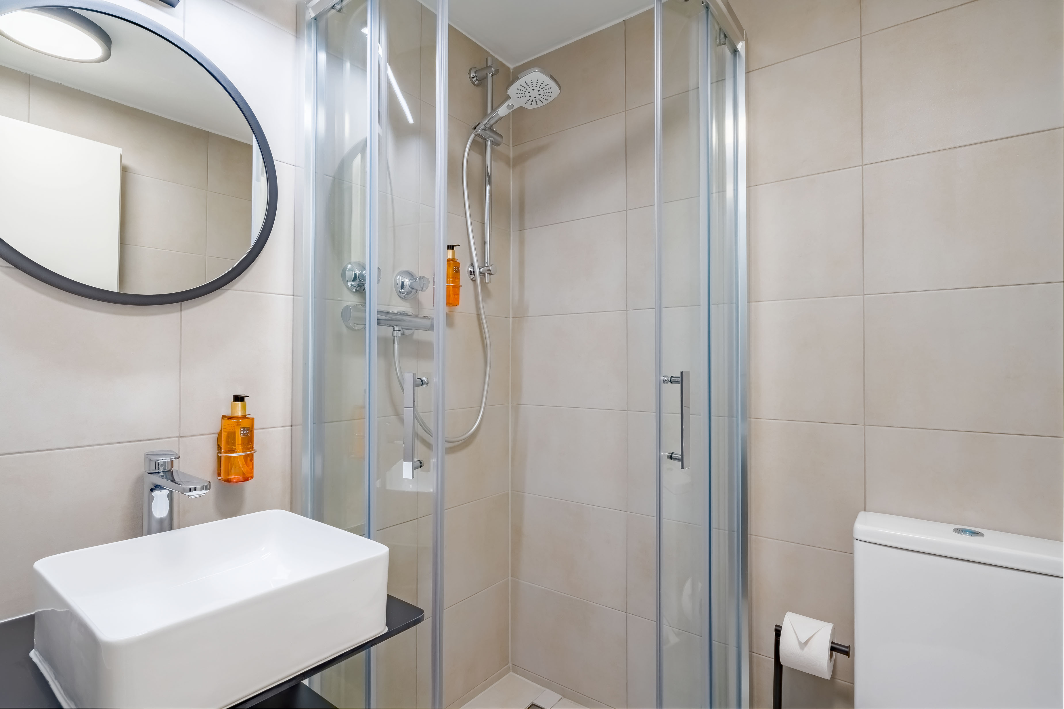 Guest room bath at the Aspire Palais Recklinghausen,Trademark Collection by Wyndham in Recklinghausen, Other than US/Canada