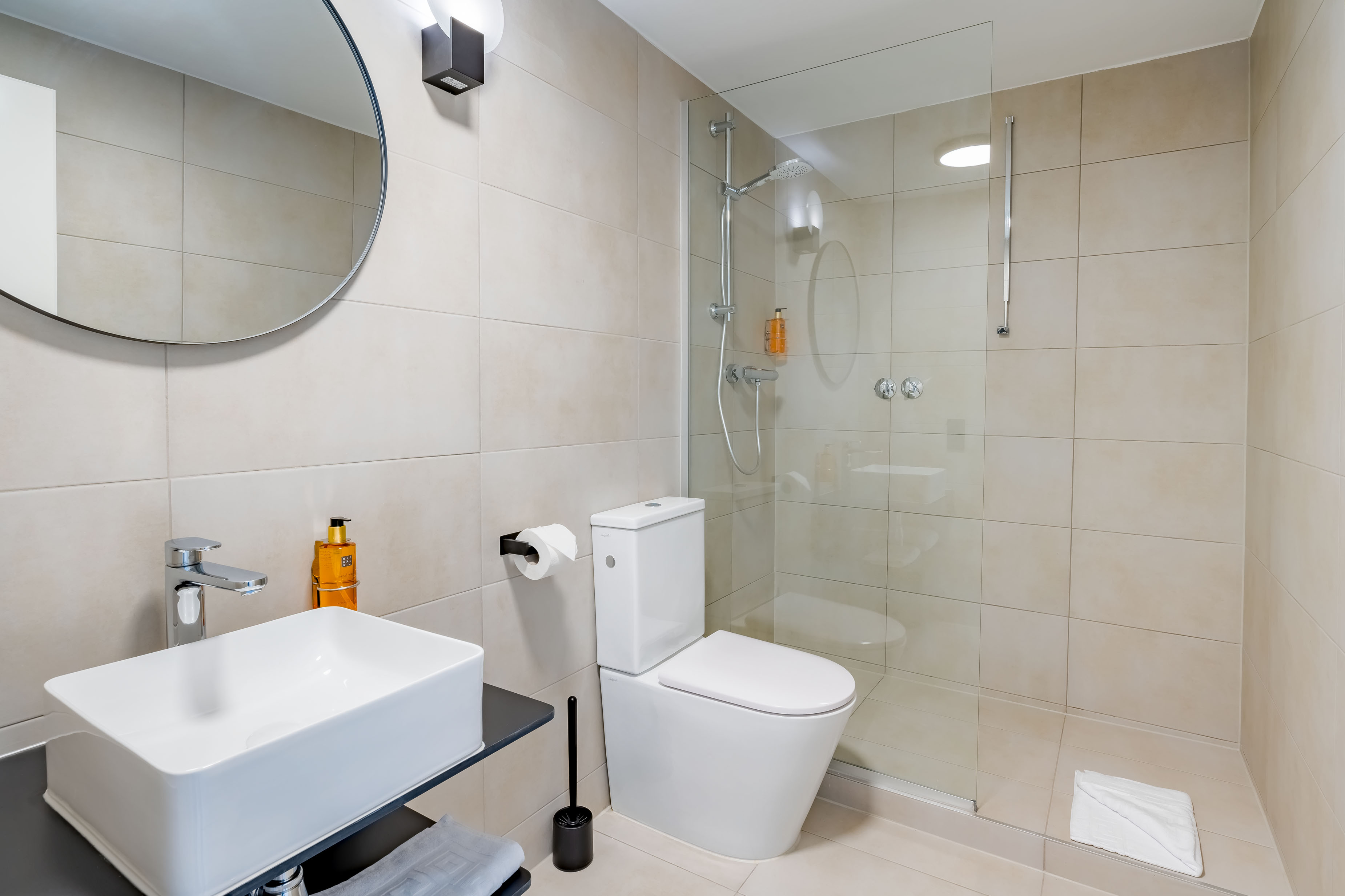 Guest room bath at the Aspire Palais Recklinghausen,Trademark Collection by Wyndham in Recklinghausen, Other than US/Canada