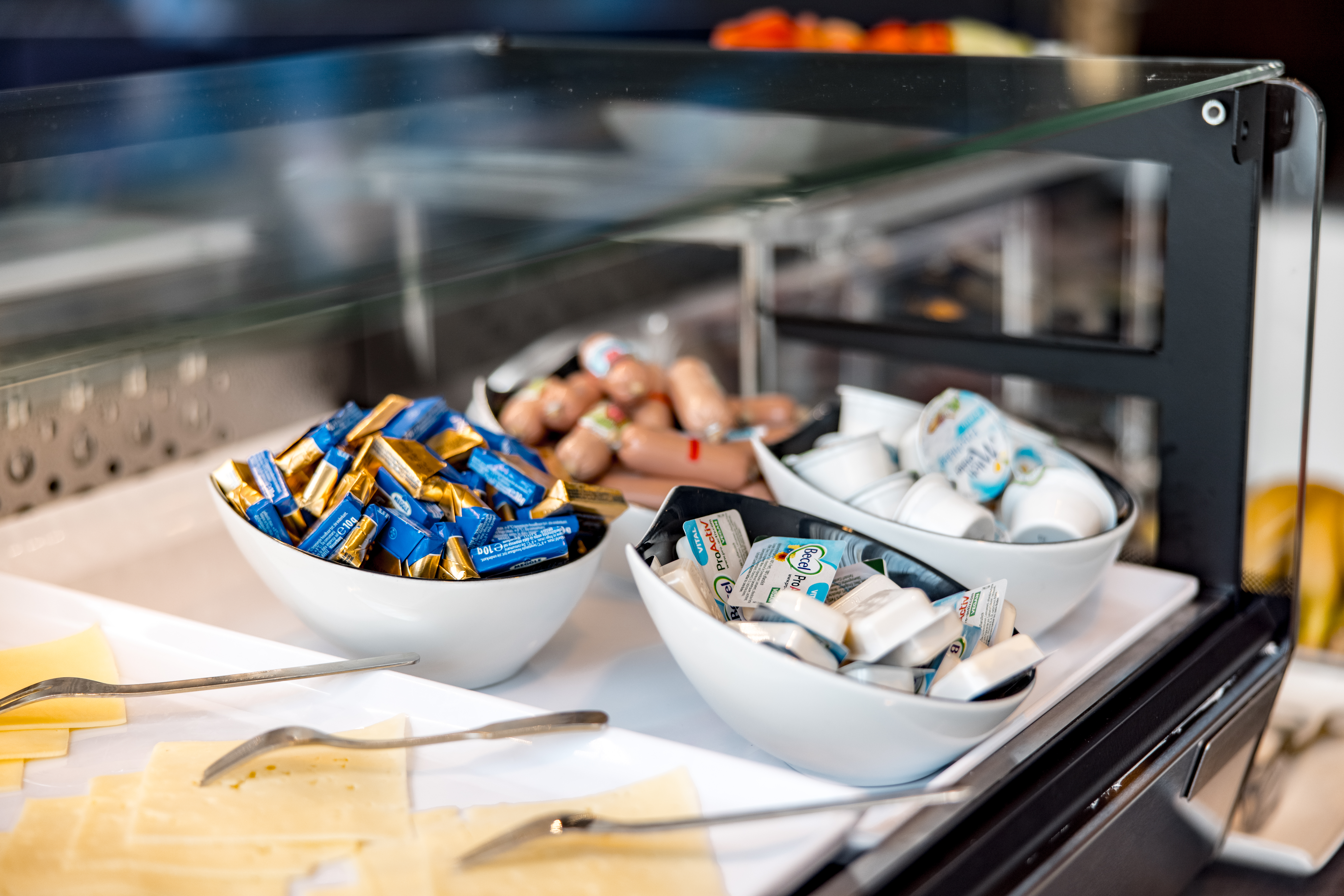 Aspire Elements Reutlingen, Trademark Collection by Wyndham restaurant breakfast area with seating in Reutlingen, Other than US/Canada