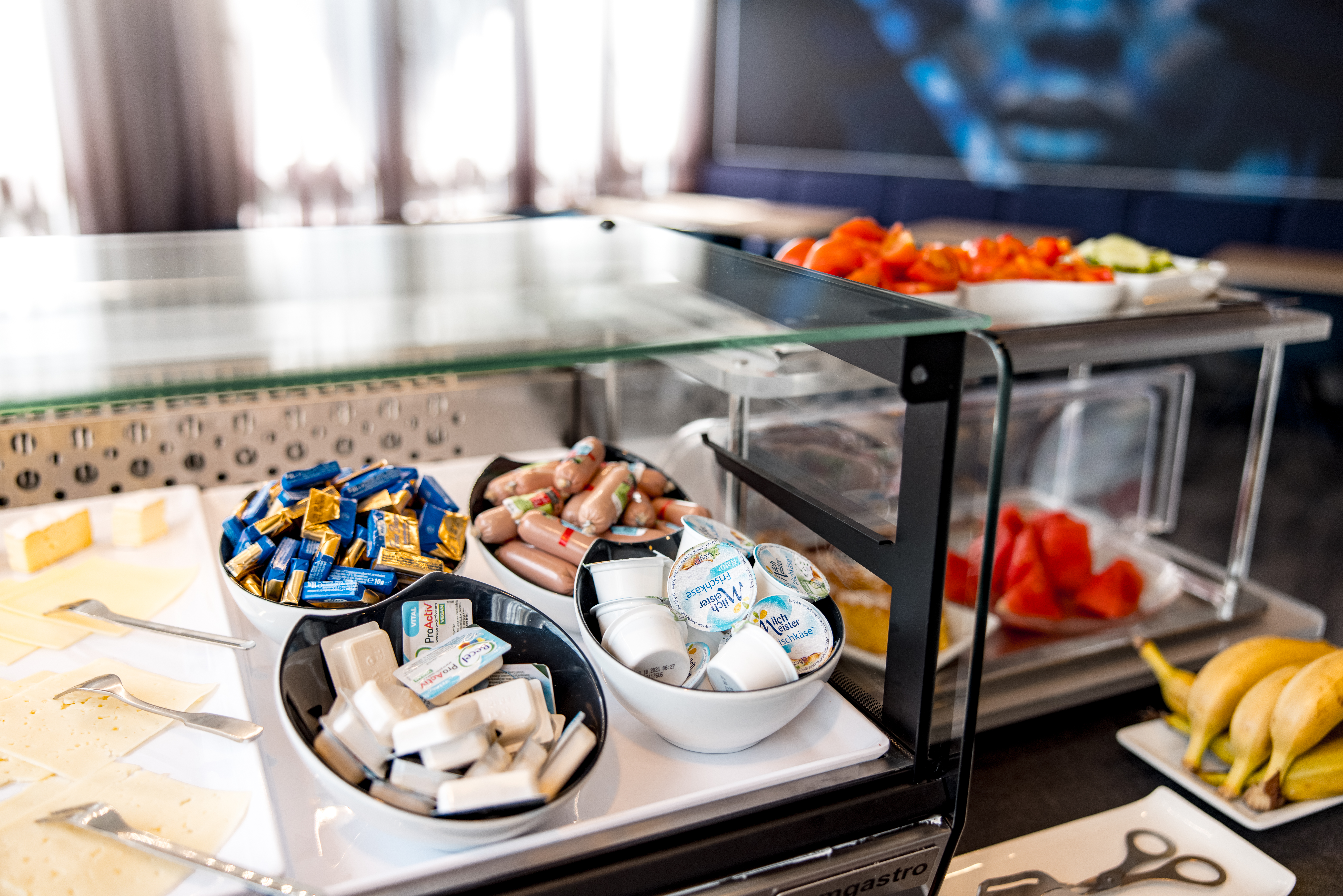 Aspire Elements Reutlingen, Trademark Collection by Wyndham restaurant breakfast area with seating in Reutlingen, Other than US/Canada