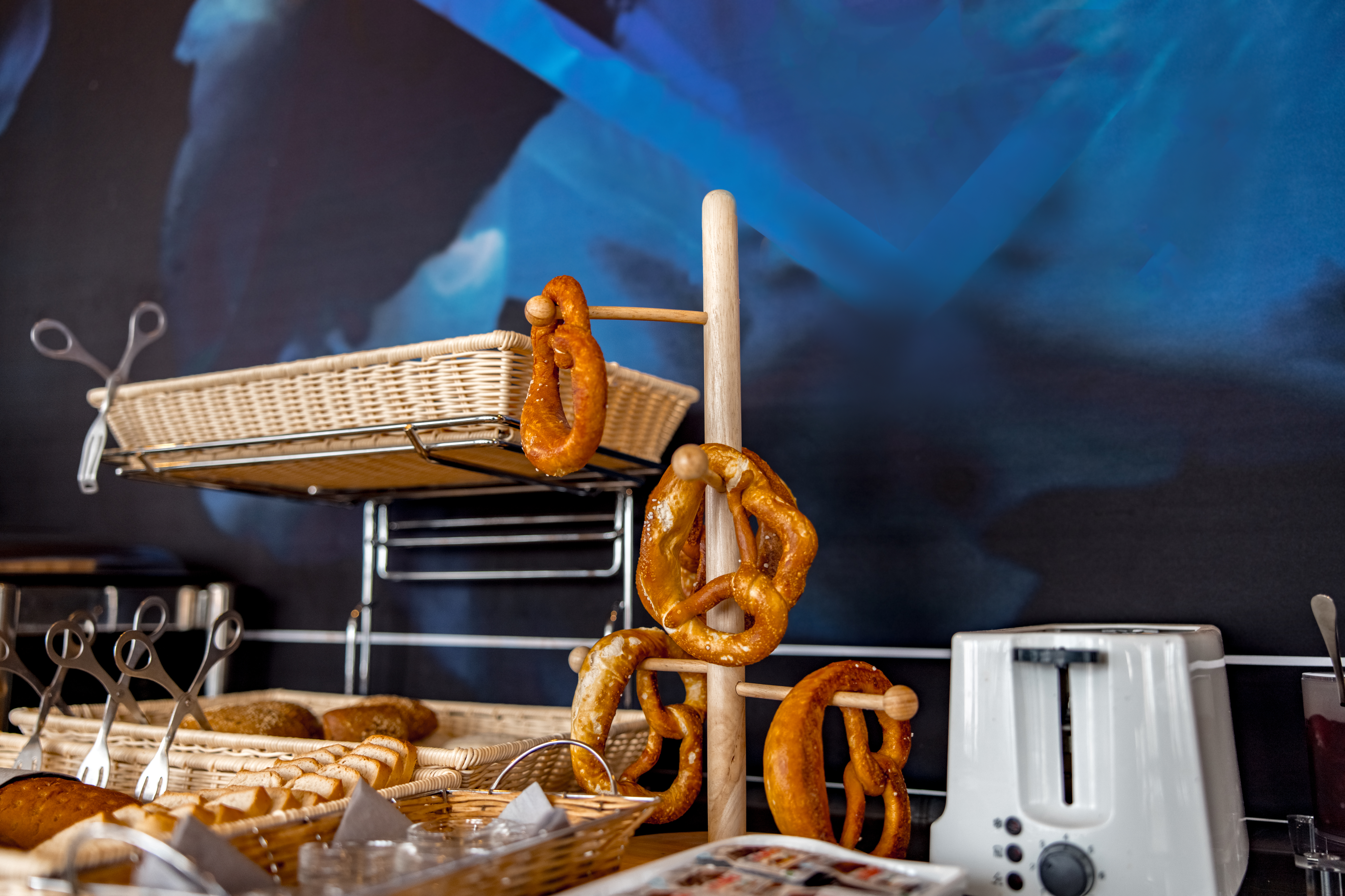 Aspire Elements Reutlingen, Trademark Collection by Wyndham restaurant breakfast area with seating in Reutlingen, Other than US/Canada