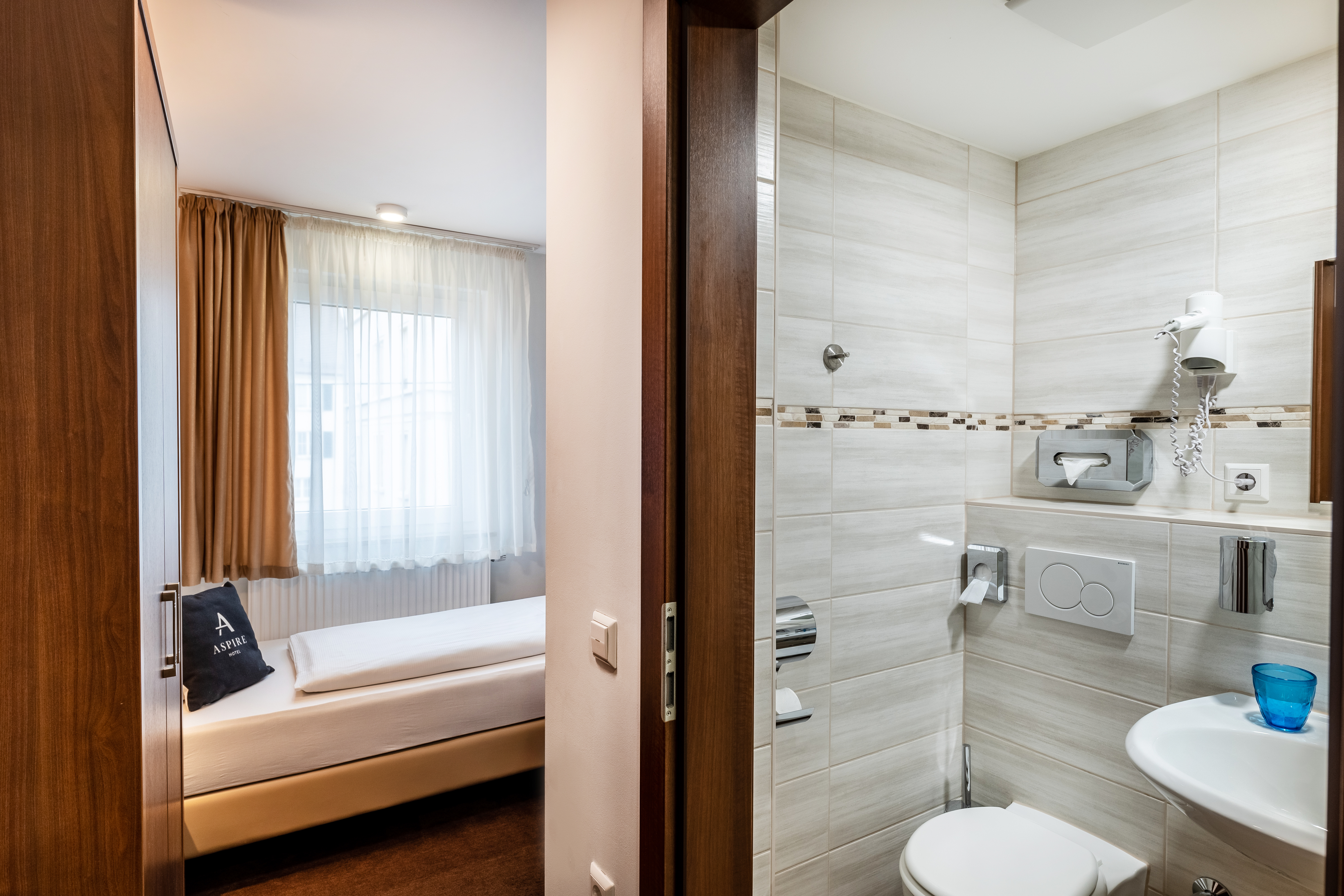 Guest room at the Aspire Castillo Reutlingen, Trademark Collection by Wyndham in Reutlingen, Other than US/Canada