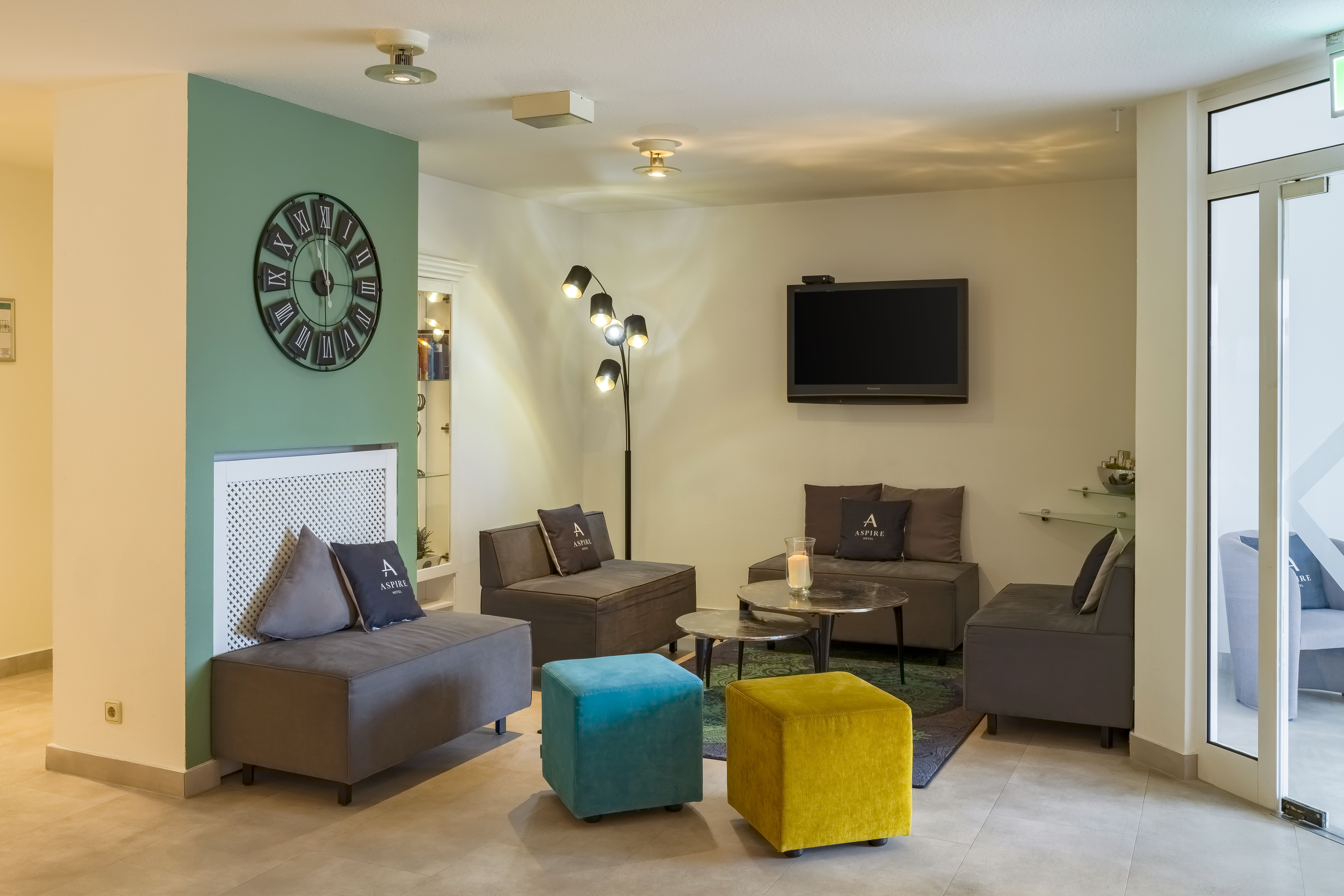 Lobby bar at Aspire Frankfurt Airport, Trademark Collection by Wyndham in Ruesselsheim, Other than US/Canada