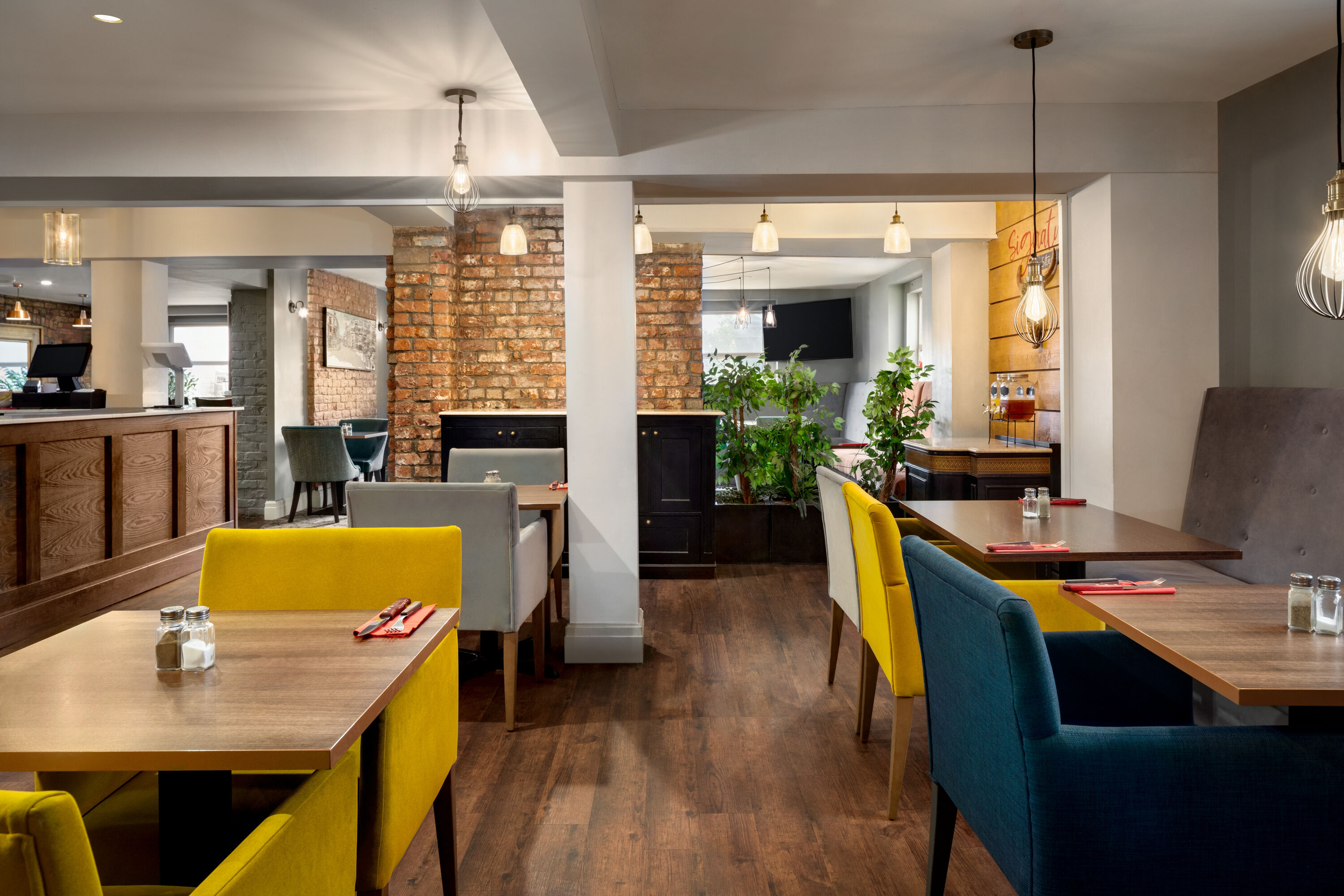 Trafford Hall Manchester, Trademark Collection by Wyndham restaurant in Manchester, Other than US/Canada