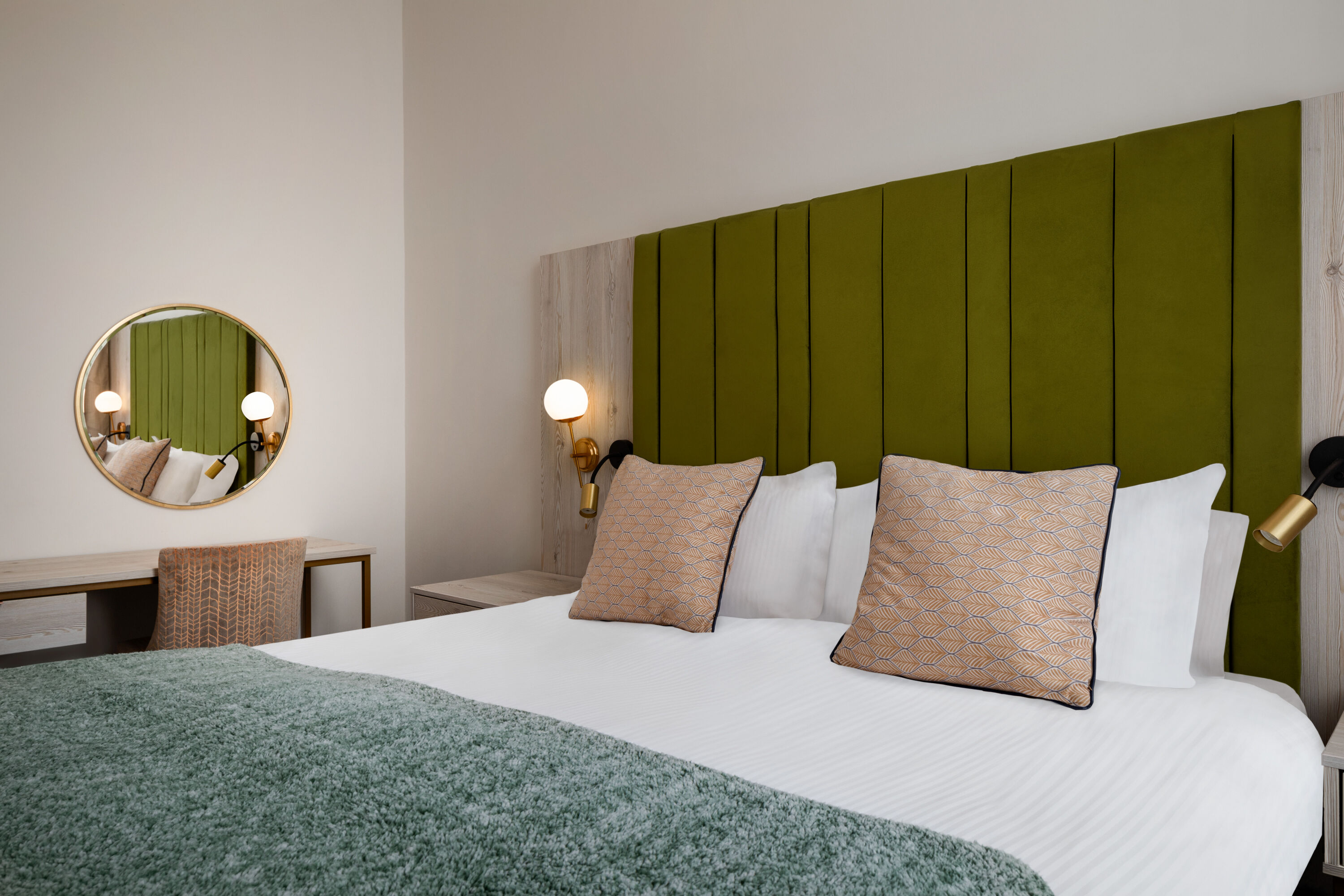 Trafford Hall Manchester, Trademark Collection by Wyndham suite in Manchester, Other than US/Canada