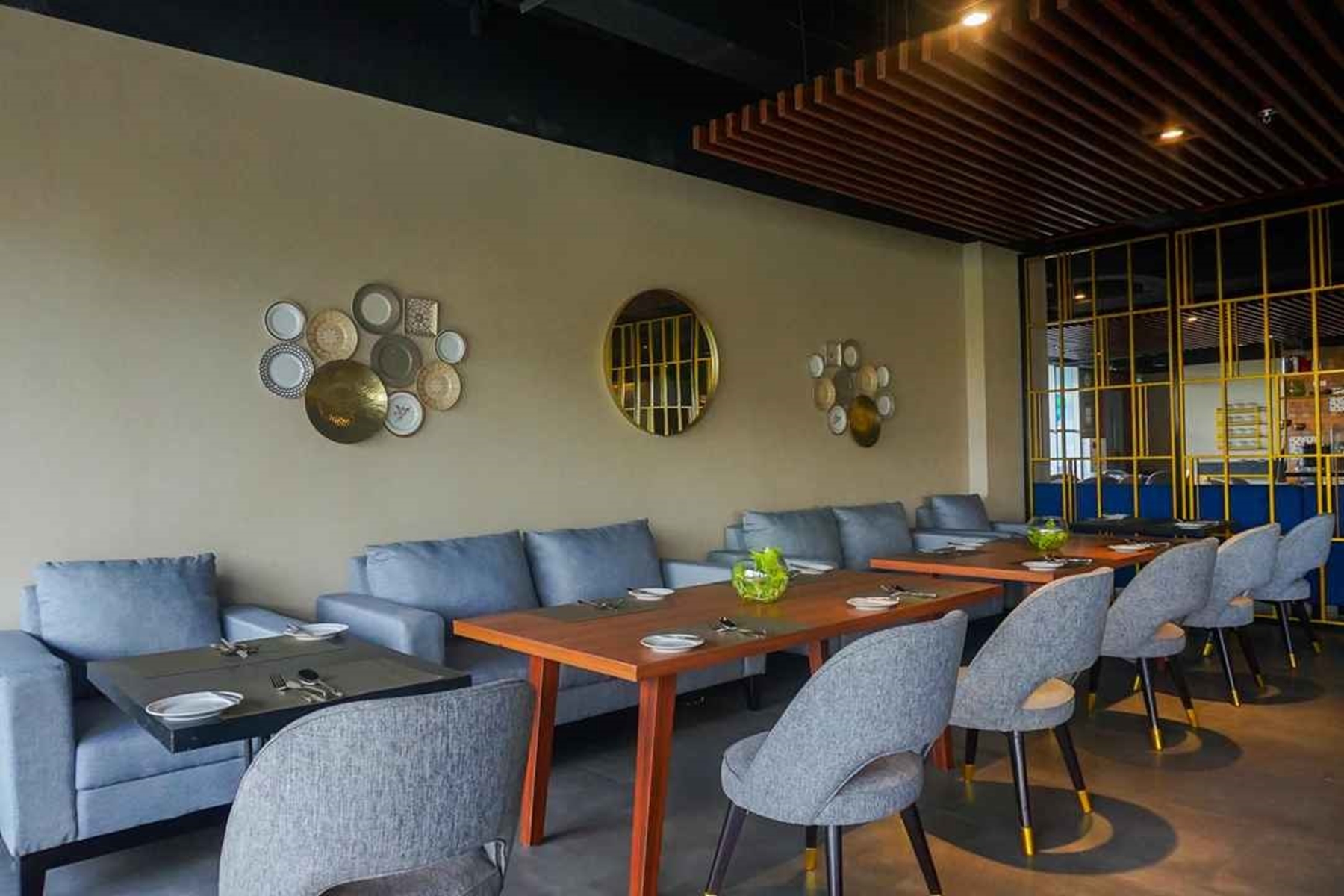 Royal Darmo Surabaya restaurant in Surabaya, Other than US/Canada