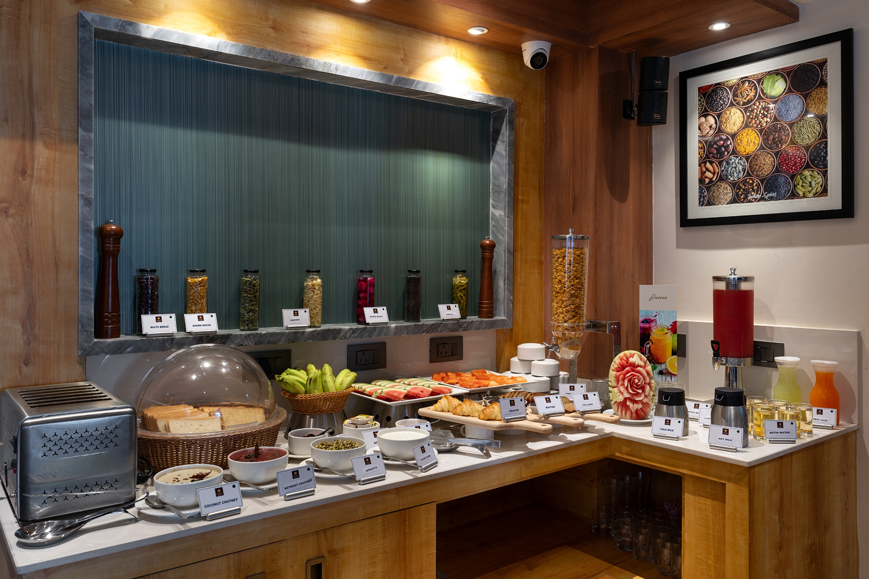 Cozzet Victoria Bhubaneswar Trademark by Wyndham restaurant breakfast area with seating in Bhubaneswar, Other than US/Canada