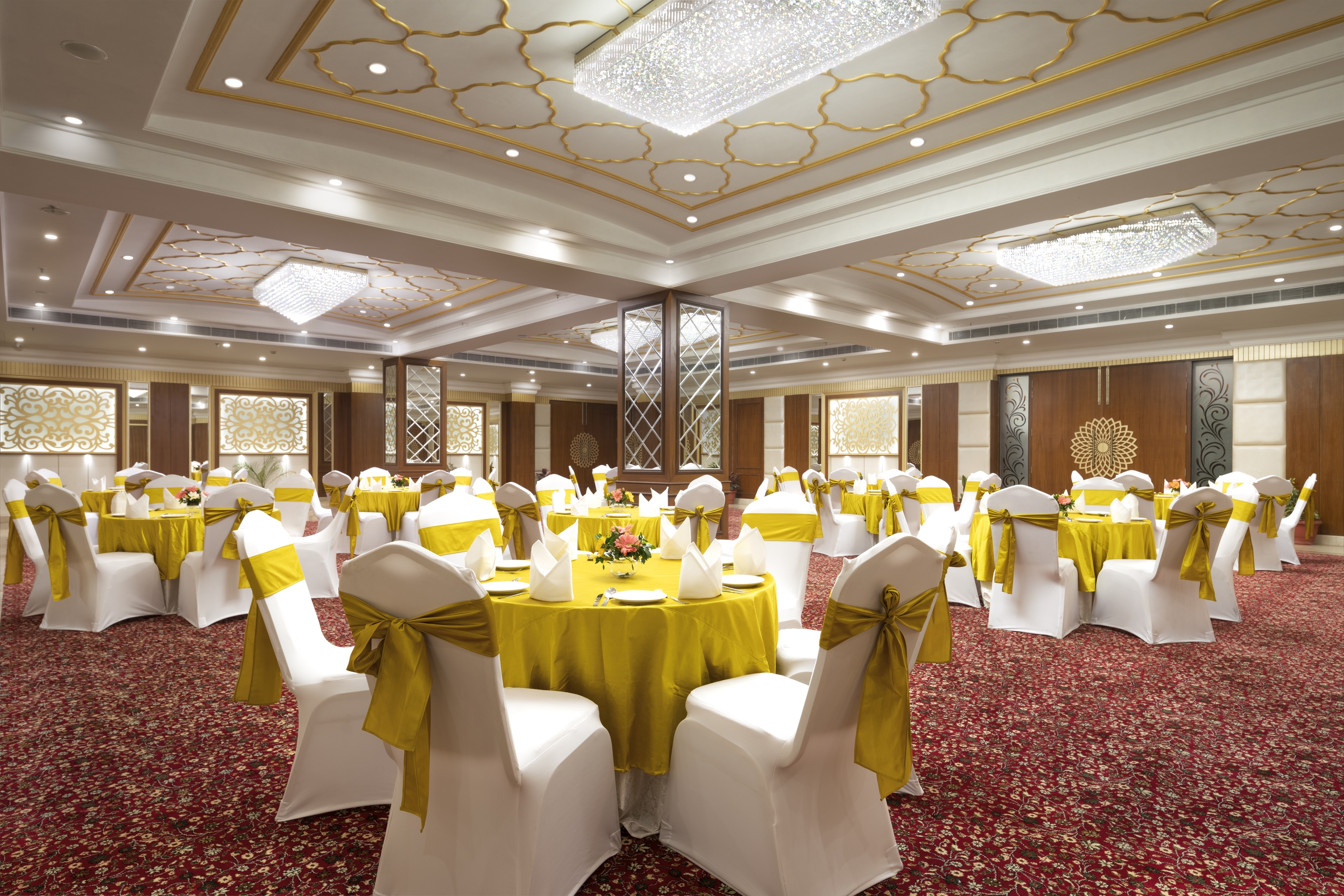Cygnett Inn Paras Trademark by Wyndham indoor banquet in Dehradun, Other than US/Canada