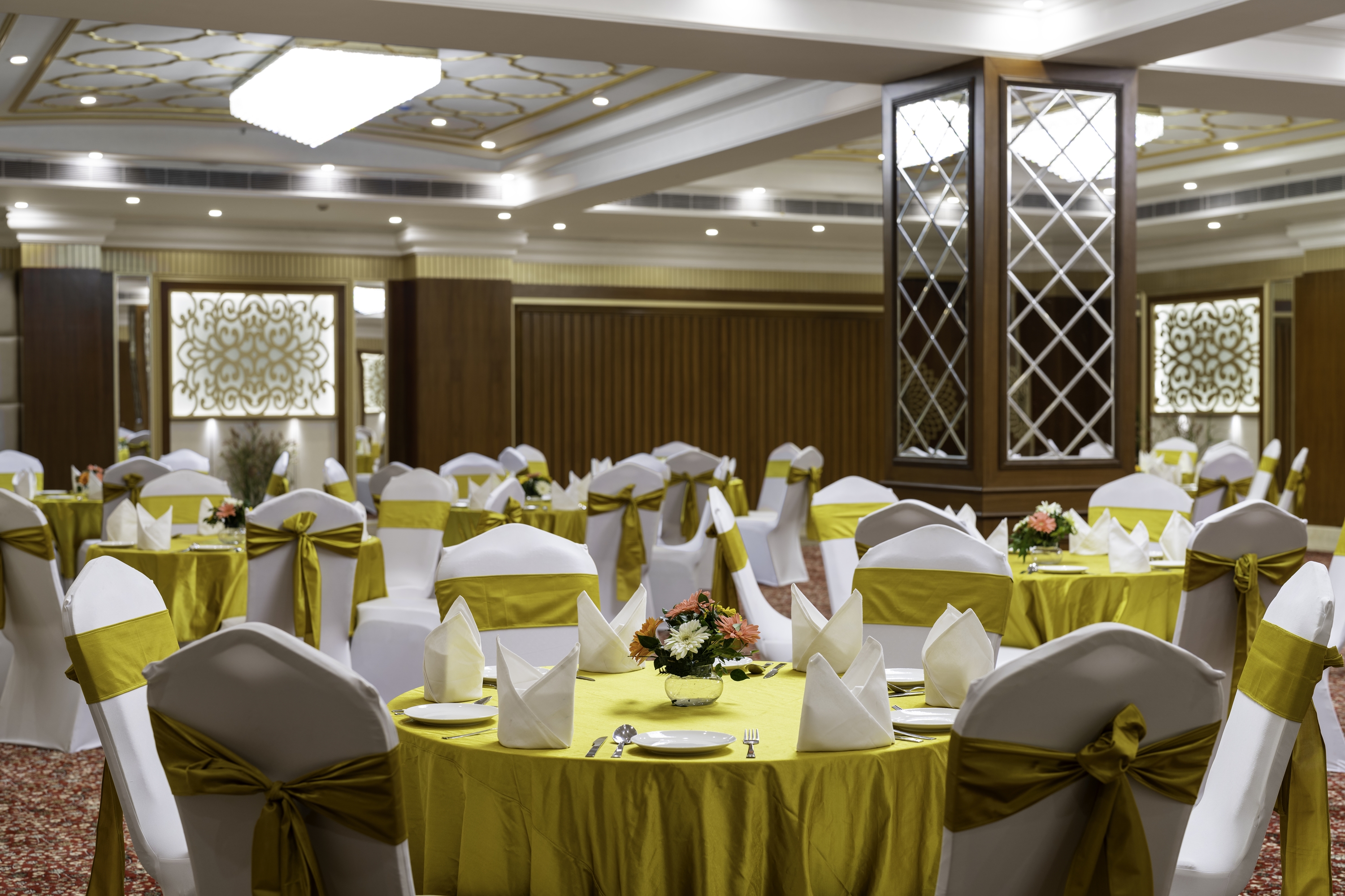 Cygnett Inn Paras Trademark by Wyndham indoor banquet in Dehradun, Other than US/Canada