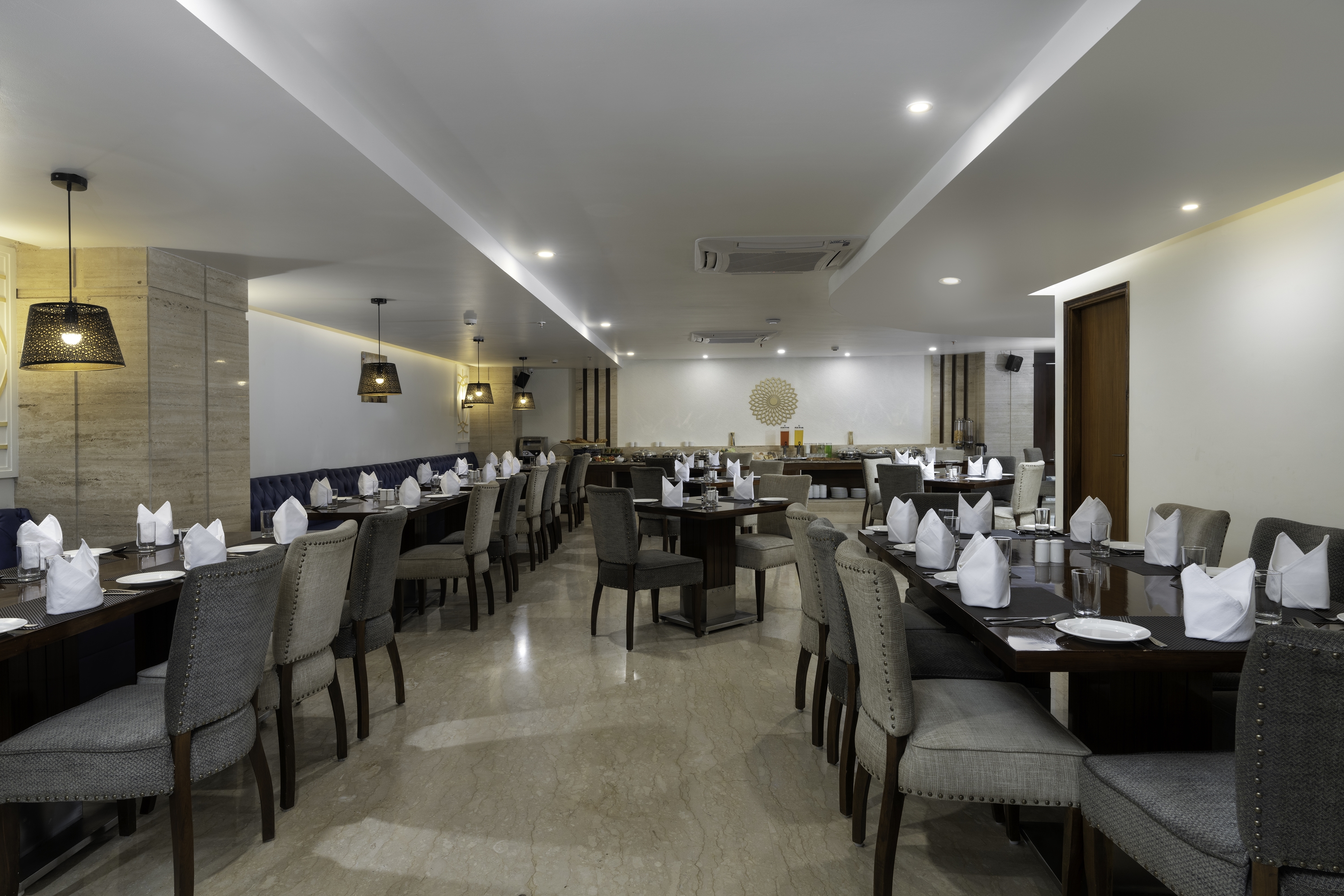 Cygnett Inn Paras Trademark by Wyndham restaurant in Dehradun, Other than US/Canada