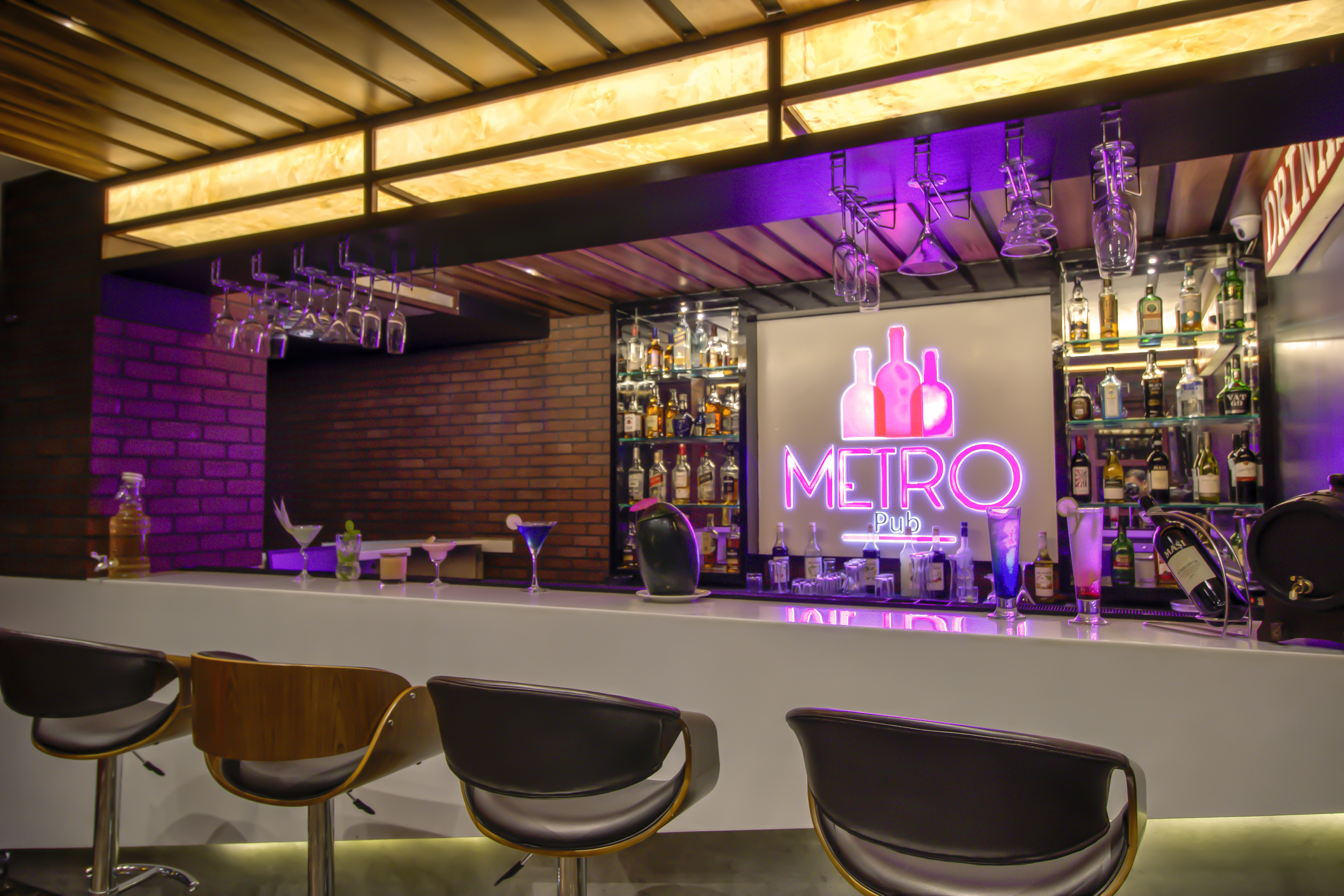 Bar at Cygnett Inn Trendz Trademark by Wyndham in Itanagar, Other than US/Canada