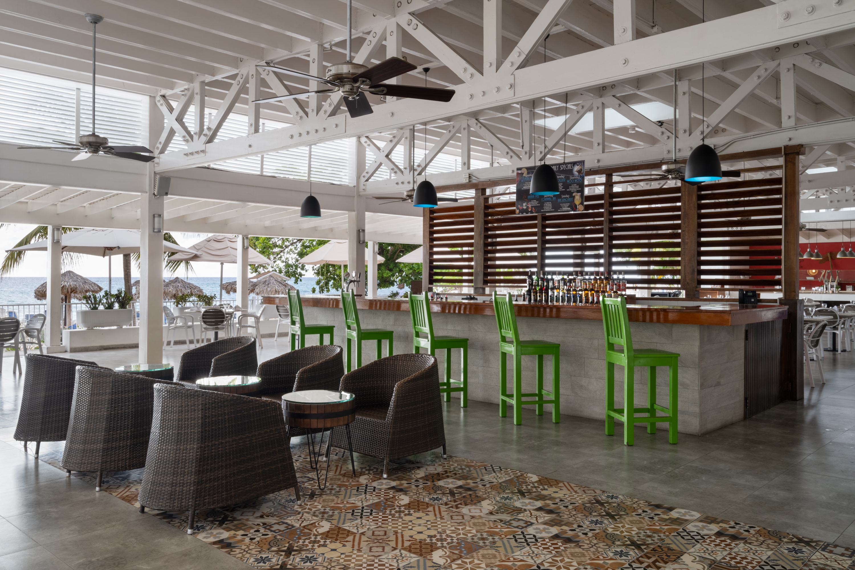 Bar at Grand Decameron Cornwall Beach, A Trademark All Inclusive in Montego Bay, Other than US/Canada