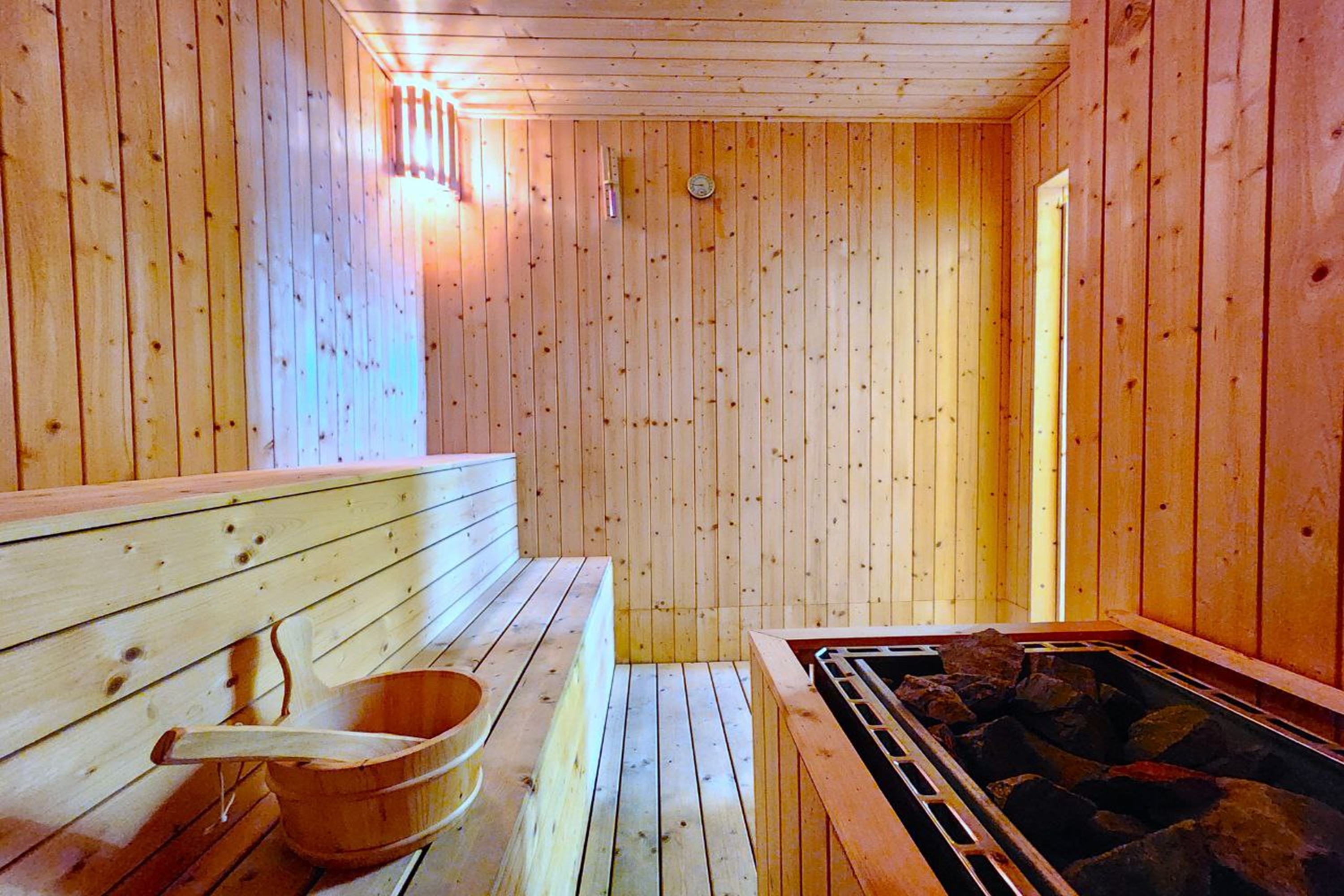 Poulo Wai Hotel, Trademark Collection by Wyndham sauna in Phnom Penh, Other than US/Canada