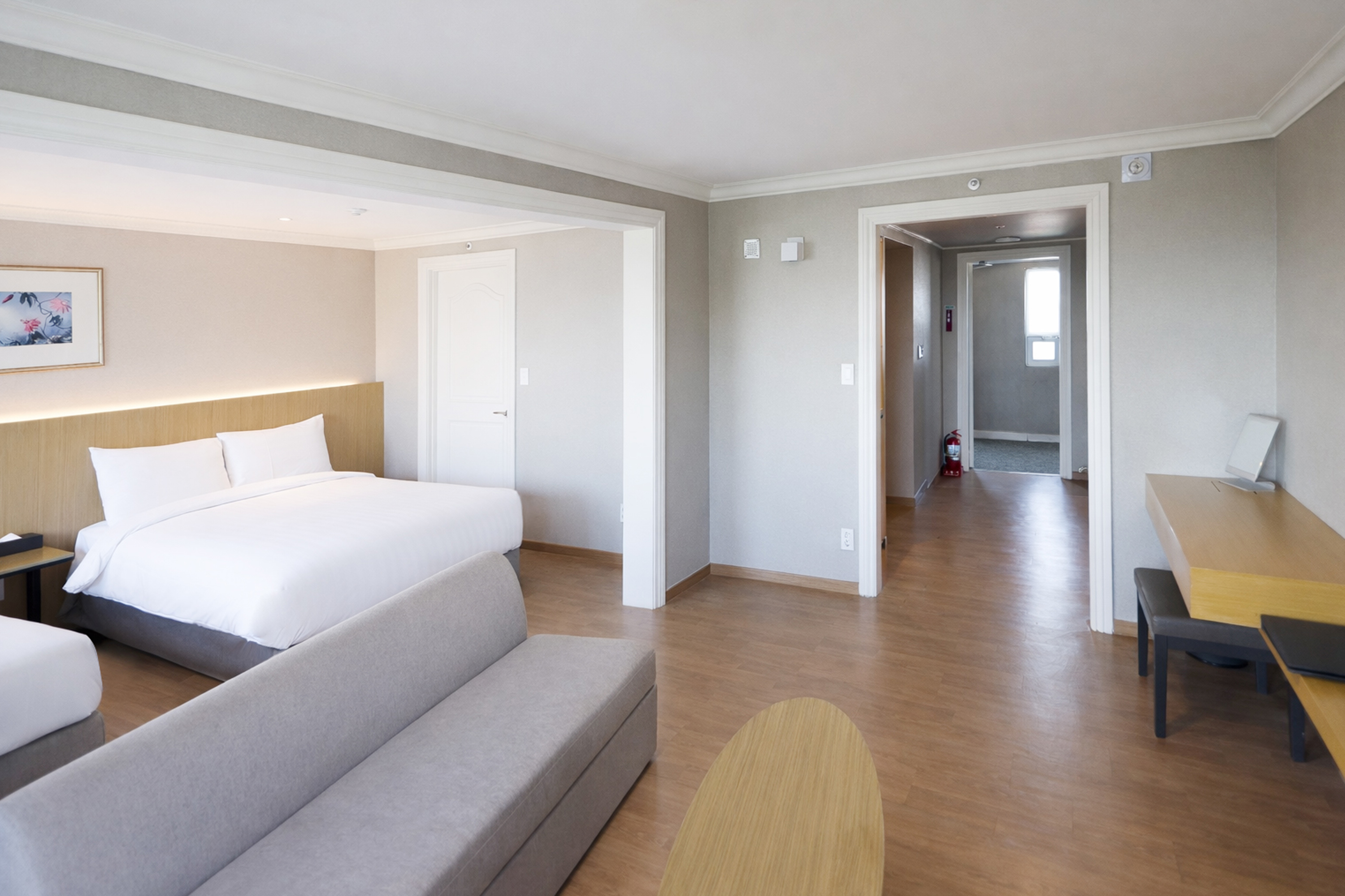 La Vie Dor Hotel and Resort, Trademark Collection by Wyndham suite in Hwasung, Other than US/Canada