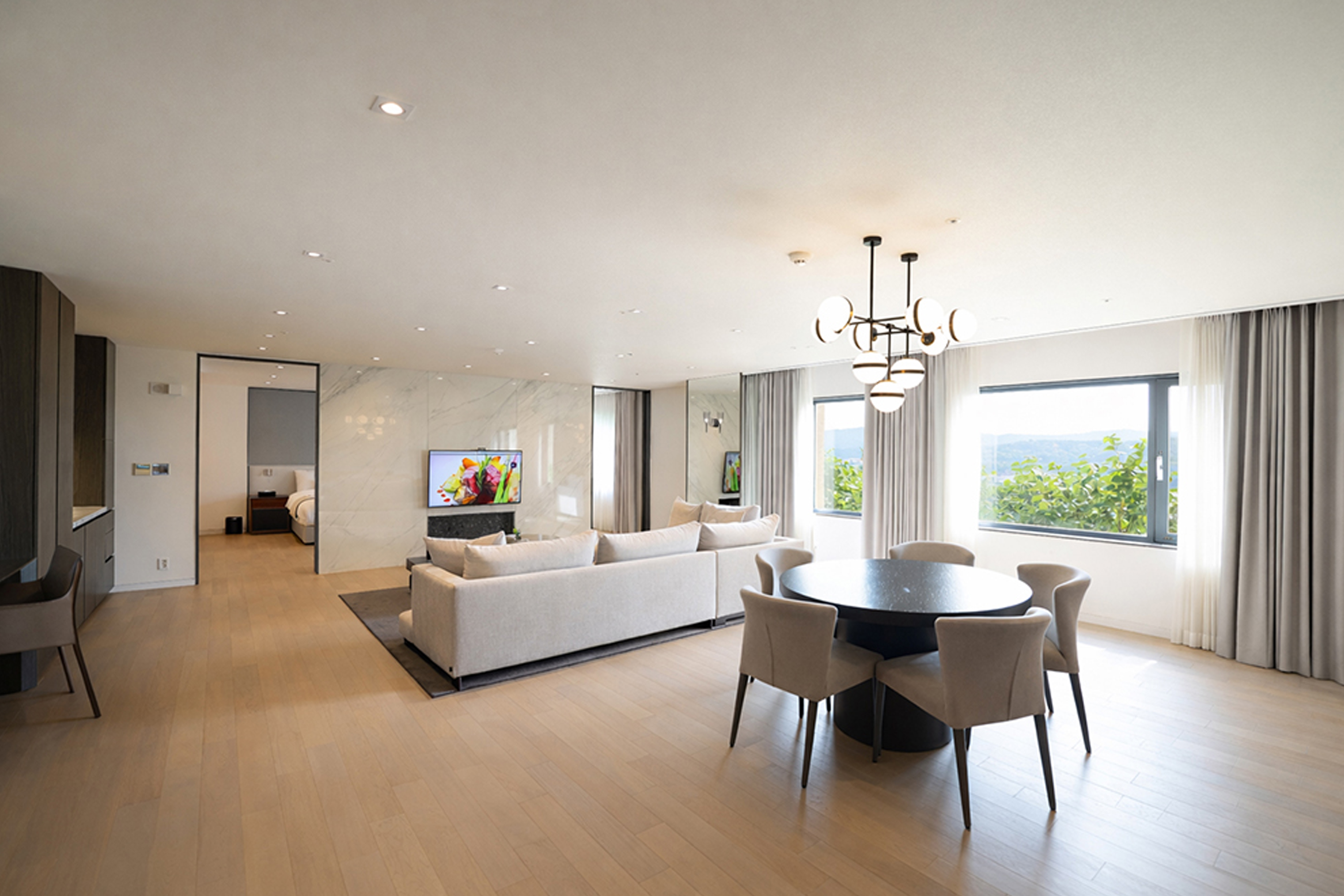 La Vie Dor Hotel and Resort, Trademark Collection by Wyndham suite in Hwasung, Other than US/Canada