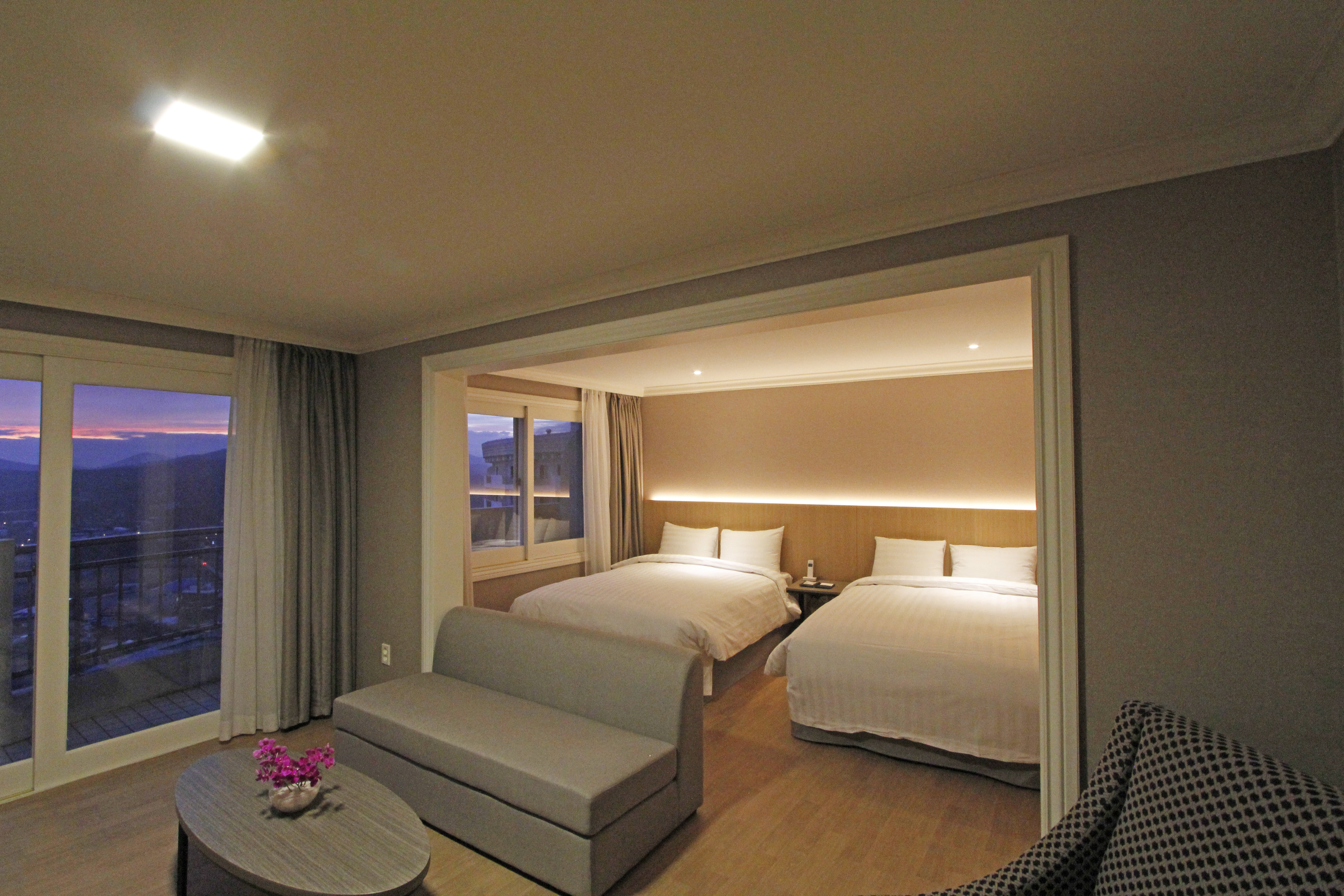 La Vie Dor Hotel and Resort, Trademark Collection by Wyndham suite in Hwasung, Other than US/Canada