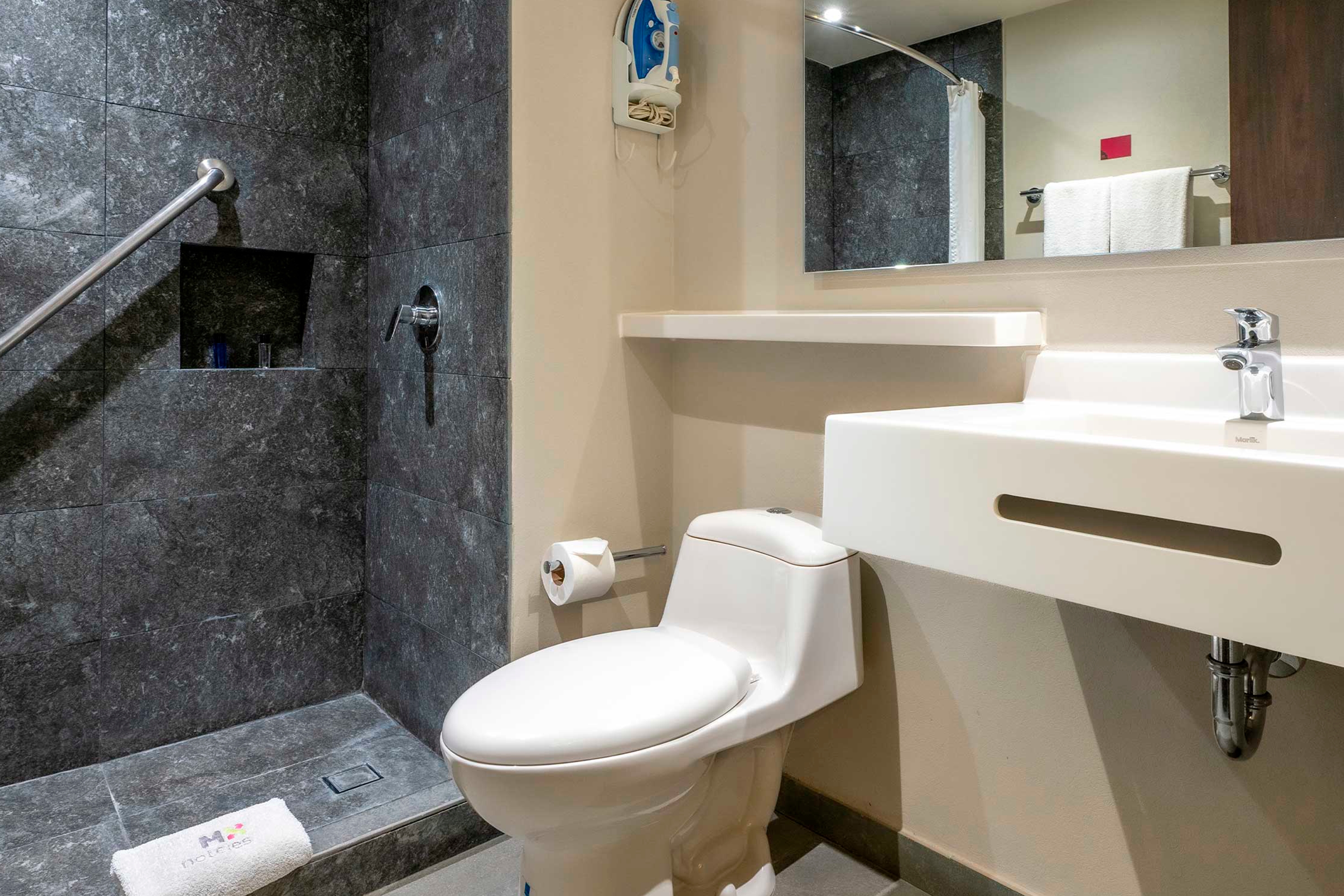 Guest room bath at the Hotel MX mas cuautitlan Izcalli, Trademark by Wyndham in Estado de Mexico, Other than US/Canada