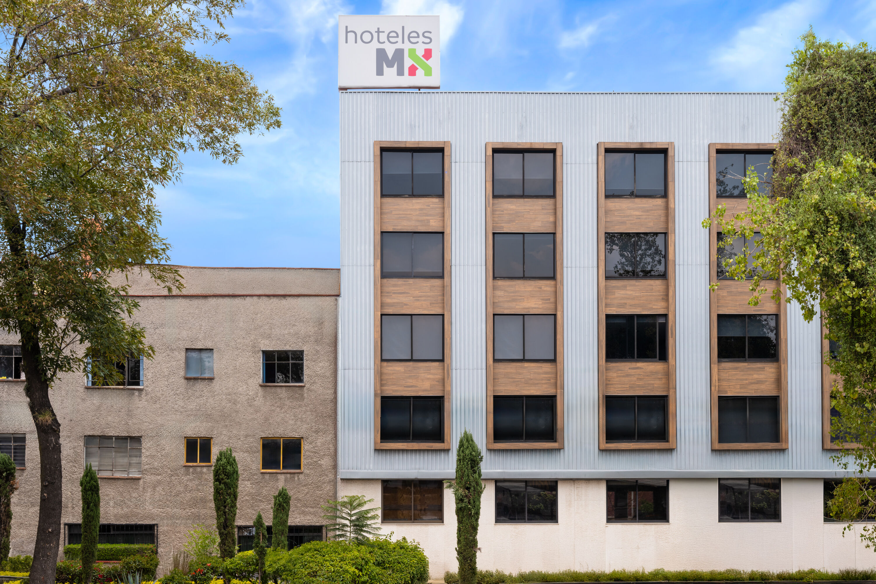 Exterior Day Image of Hotel MX lagunilla CDMX, Trademark Collection by Wyndham hotel in Mexico CIty, Other than US/Canada