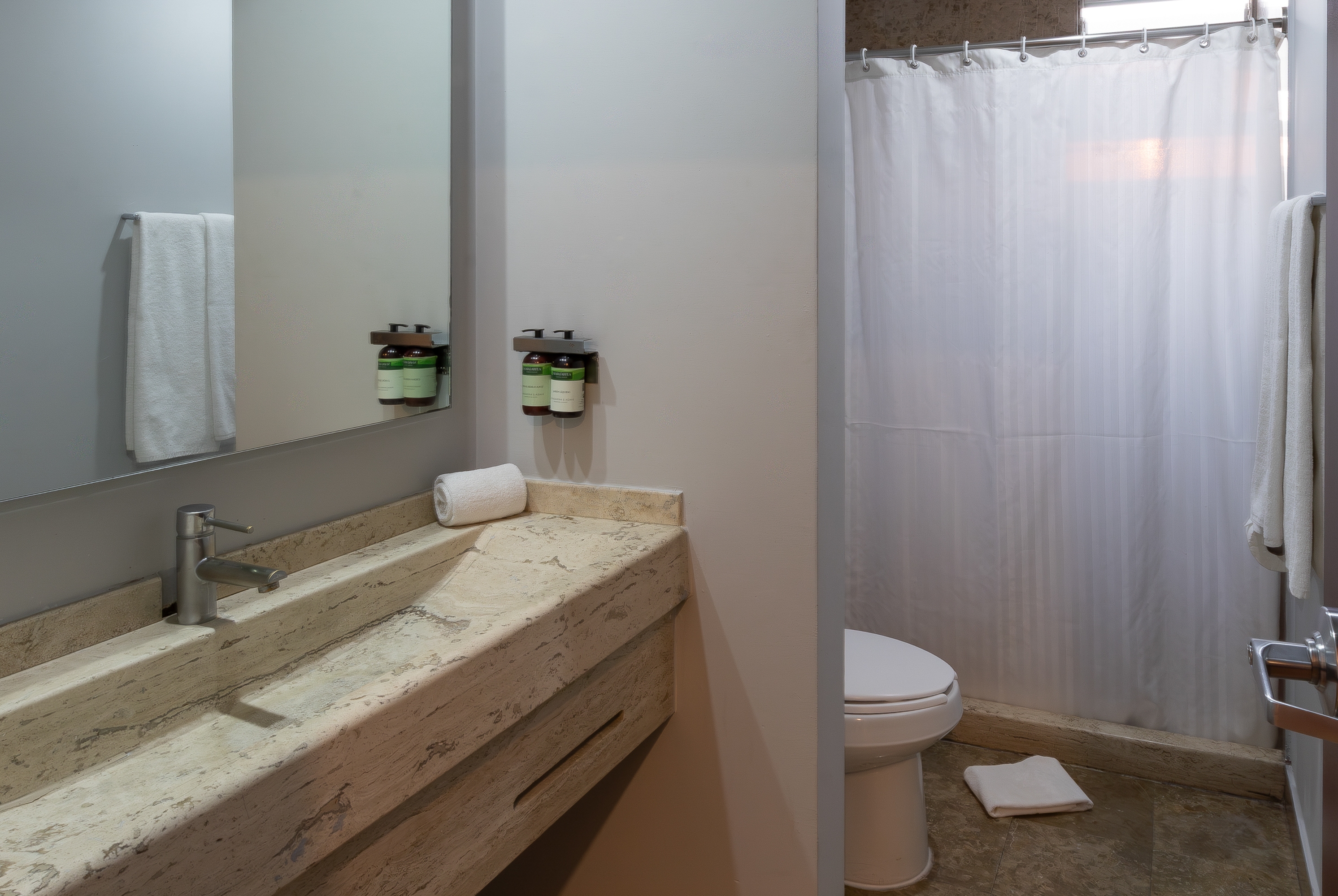 Guest room bath at the Hotel MX forum buenavista CDMX, Trademark by Wyndham in Mexico City, Other than US/Canada