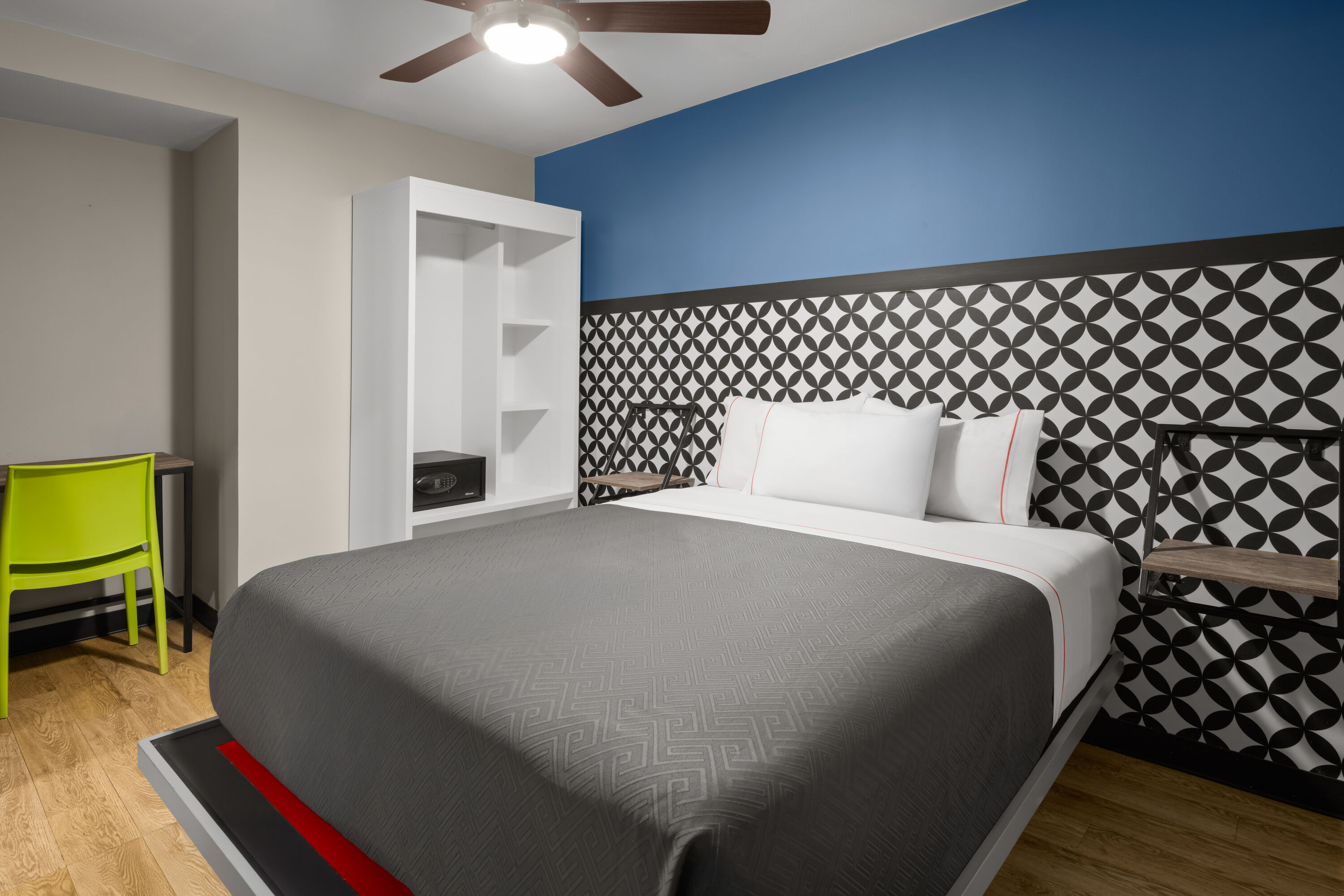 Guest room at the Hotel MX forum buenavista CDMX, Trademark by Wyndham in Mexico City, Other than US/Canada