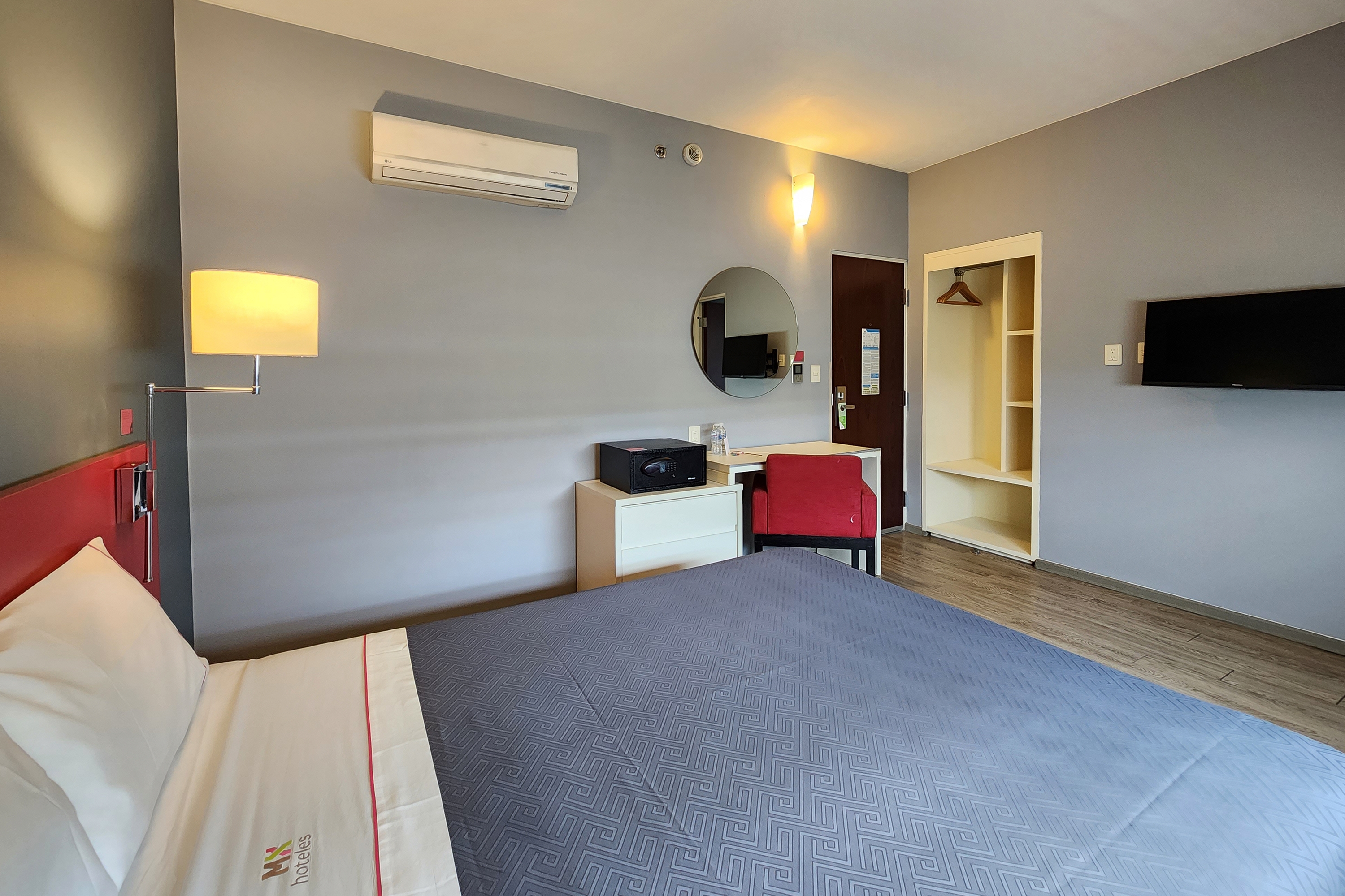 Guest room at the Hotel MX forum buenavista CDMX, Trademark by Wyndham in Mexico City, Other than US/Canada