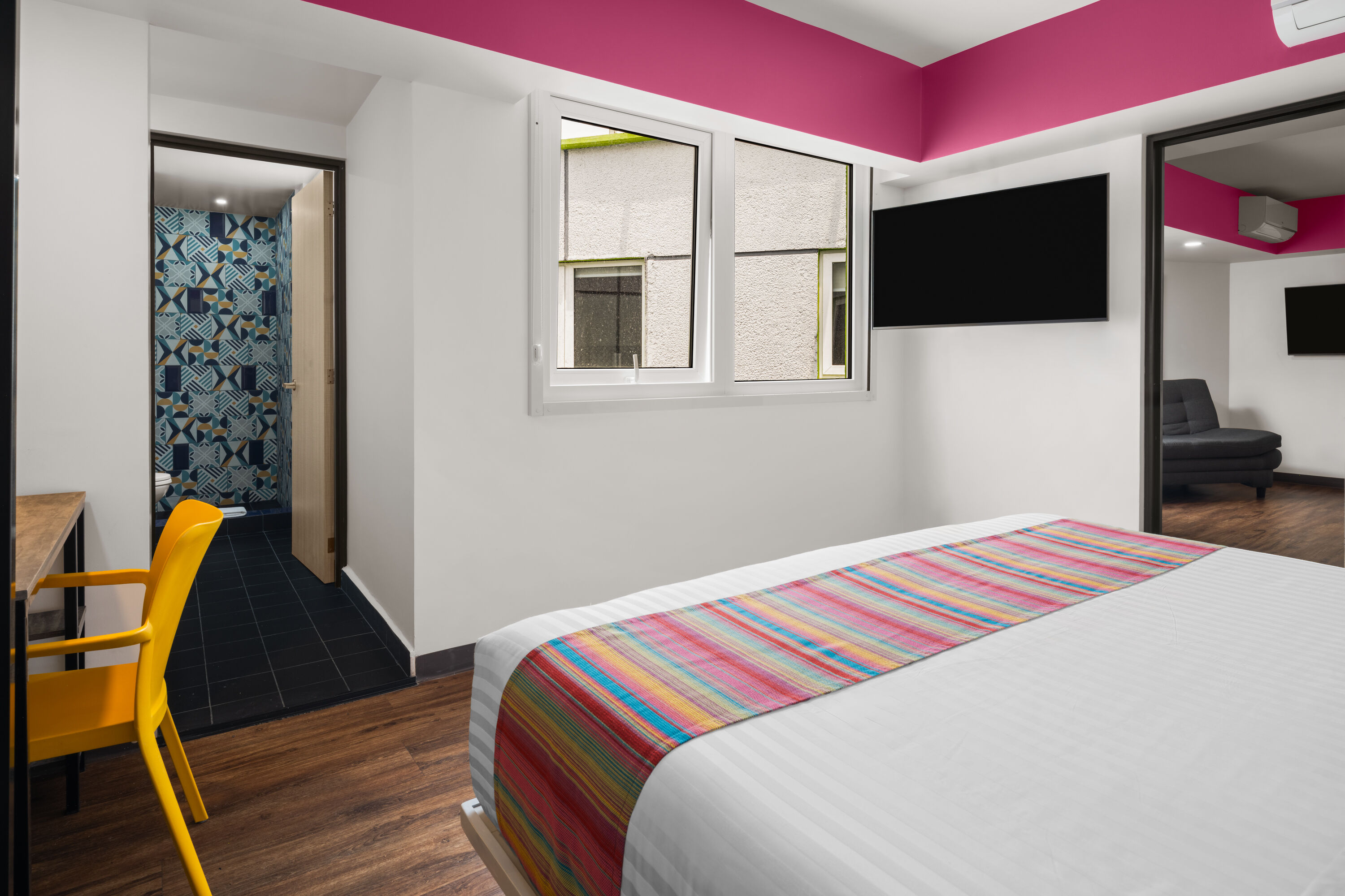 Hotel VIVE MX cuauhtemoc CDMX, Trademark by Wyndham suite in Mexico, Other than US/Canada