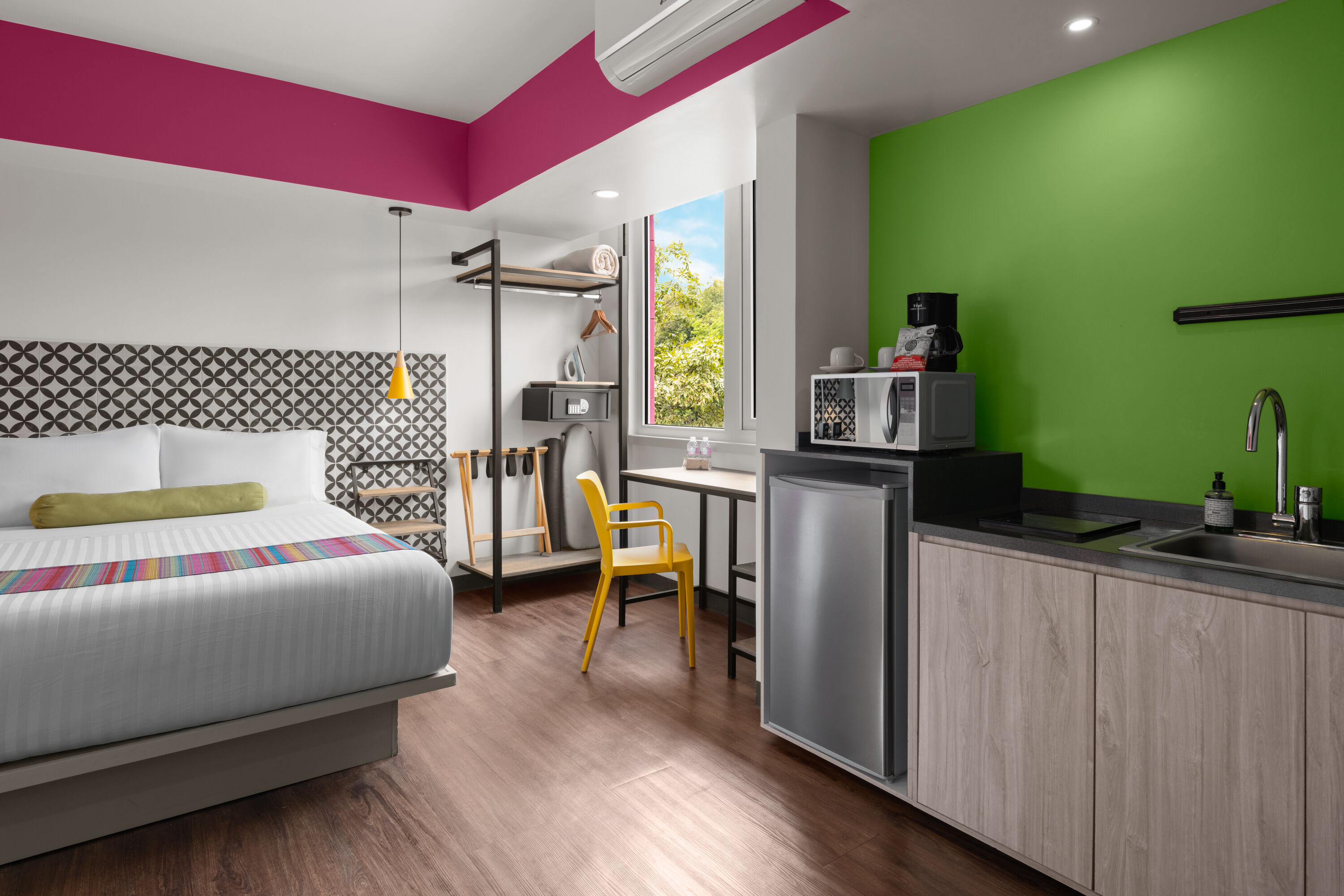 Hotel VIVE MX cuauhtemoc CDMX, Trademark by Wyndham suite in Mexico, Other than US/Canada