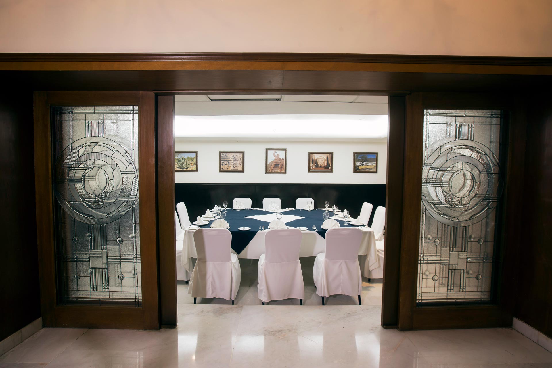 Bel Air Business Salamanca, Trademark by Wyndham restaurant in Salamanca, Other than US/Canada