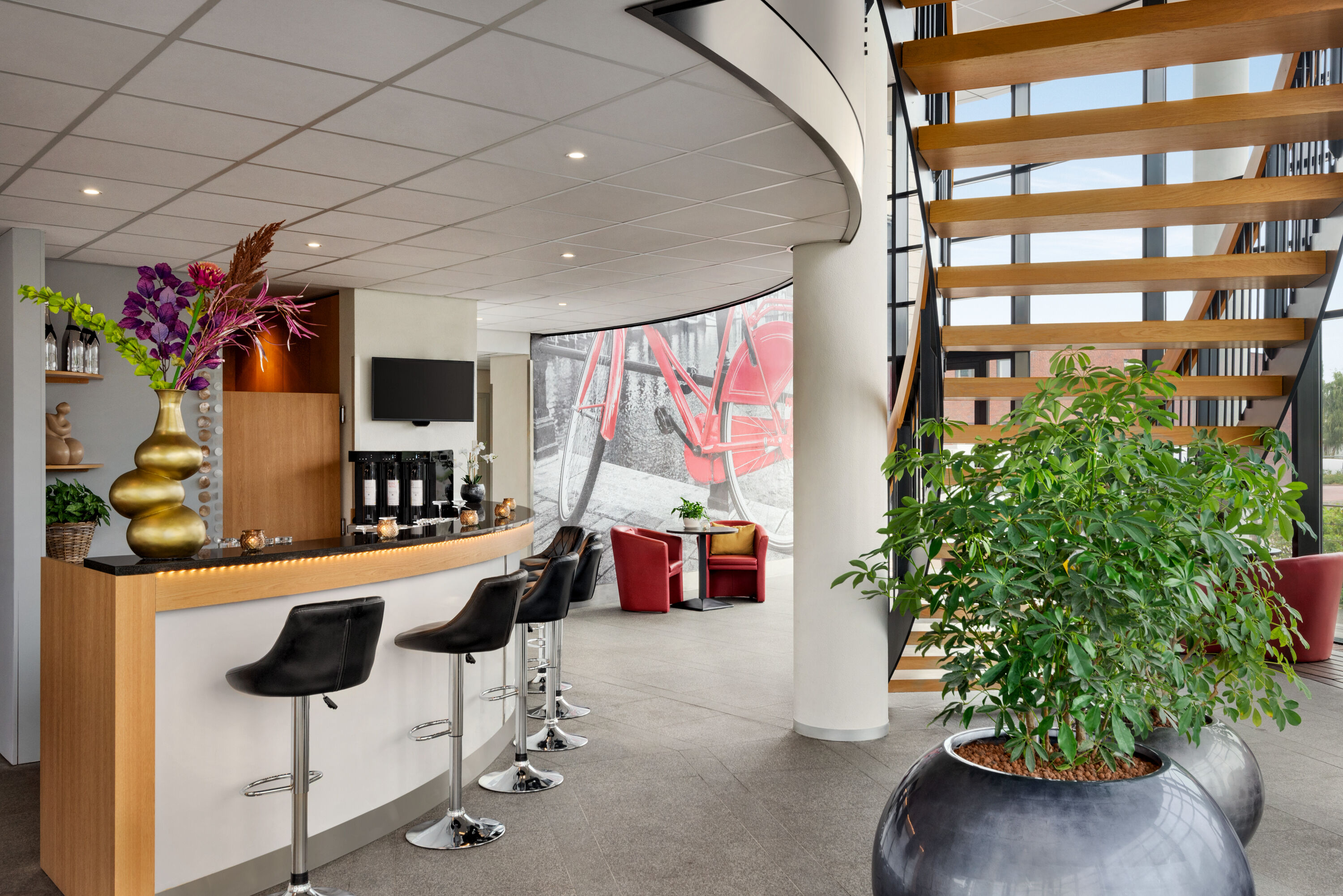 Bar at Amedia Amsterdam Airport, Trademark Collection by Wyndham in Schiphol-Rijk, Other than US/Canada