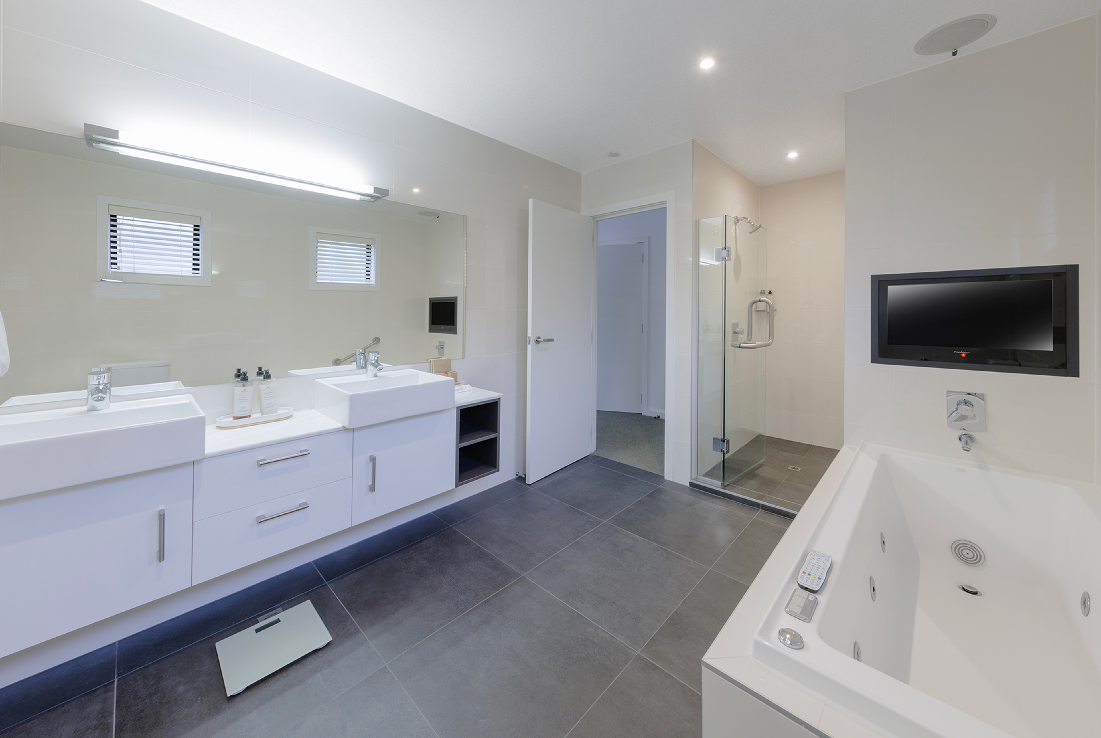 Guest room bath at the Club Wyndham Wanaka, Trademark Collection by Wyndham in Wanaka, Other than US/Canada