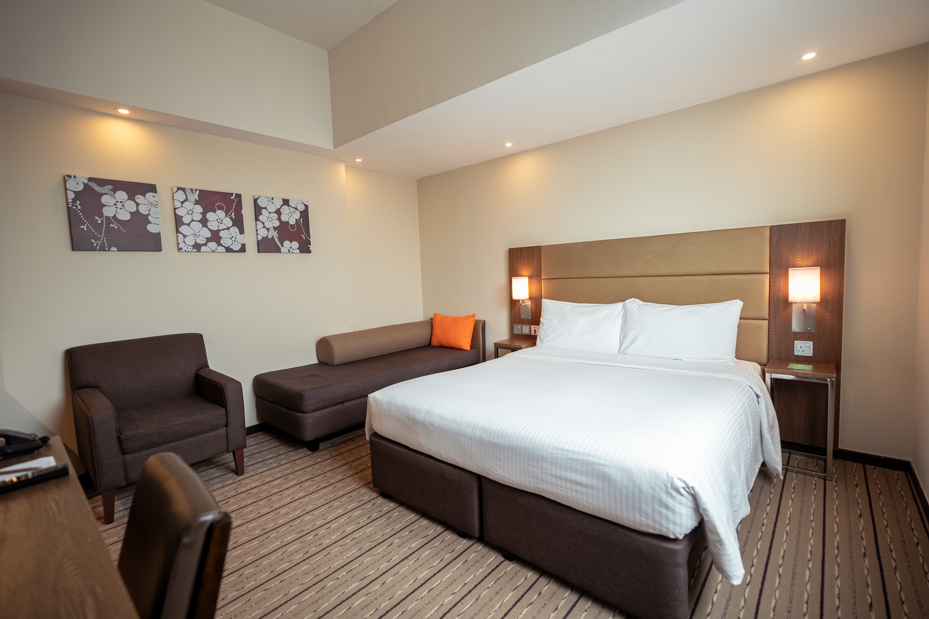 Guest room at the Hotel Traveltine Downtown Singapore, Trademark Collection in Singapore, Other than US/Canada