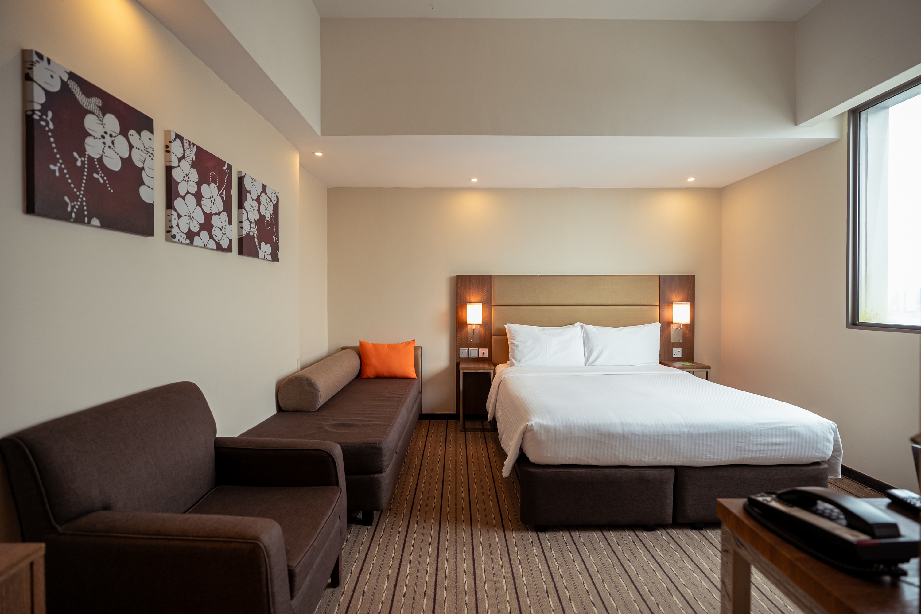 Guest room at the Hotel Traveltine Downtown Singapore, Trademark Collection in Singapore, Other than US/Canada