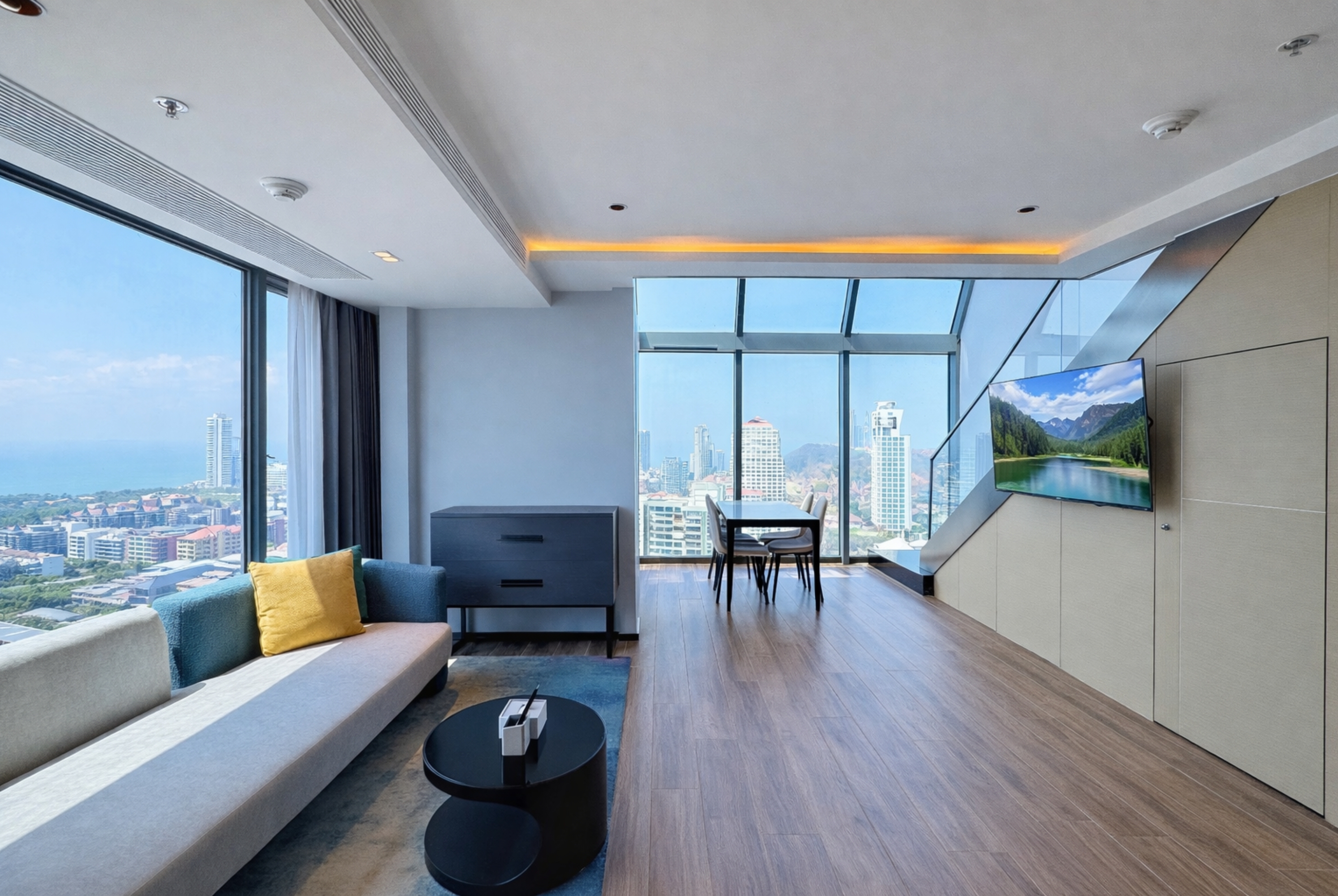 Beverly Mountain Bay, Trademark Collection by Wyndham suite in Pattaya, Other than US/Canada