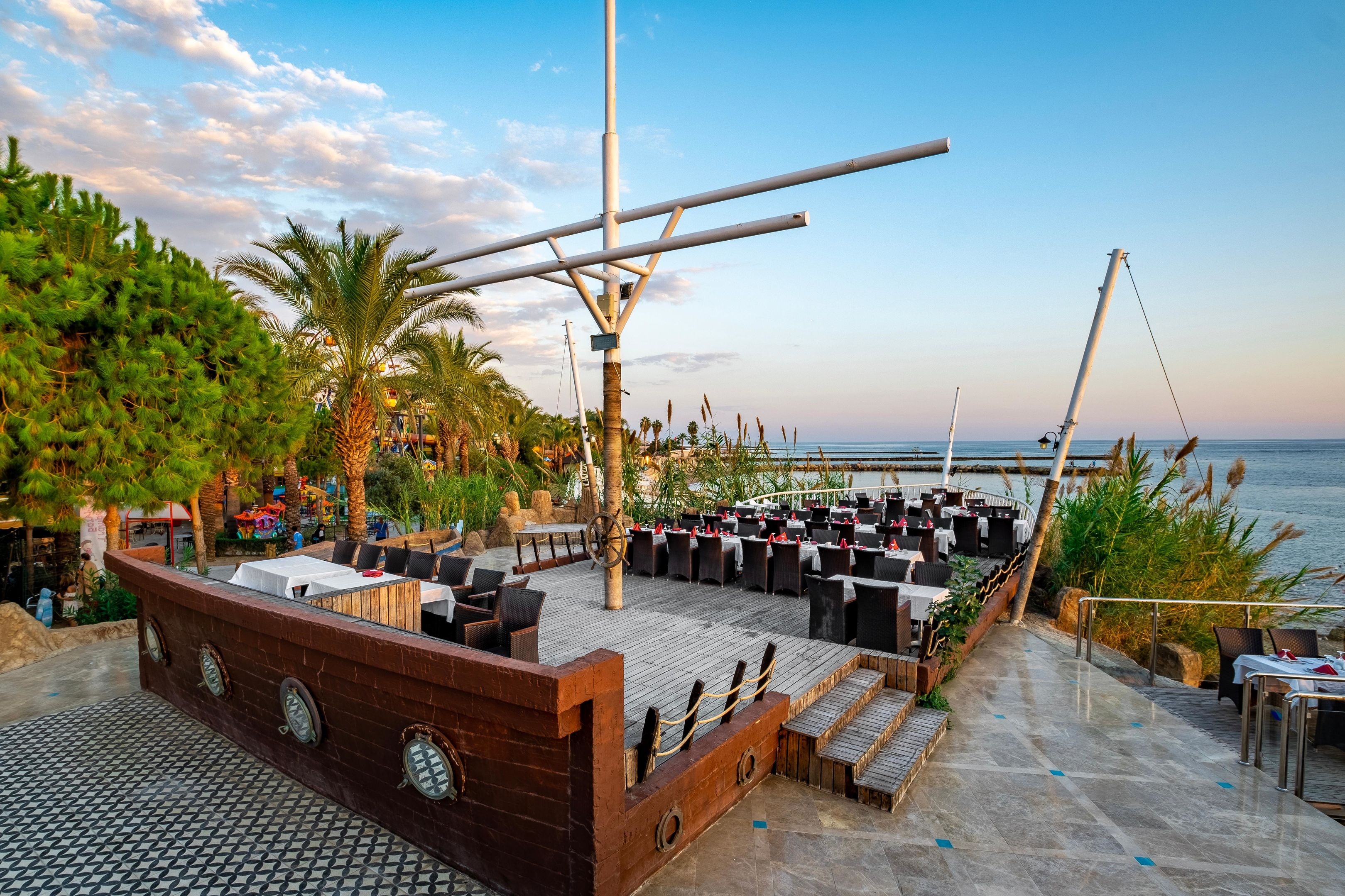 Long Beach Alanya, Trademark Collection by Wyndham restaurant in Alanya, Other than US/Canada