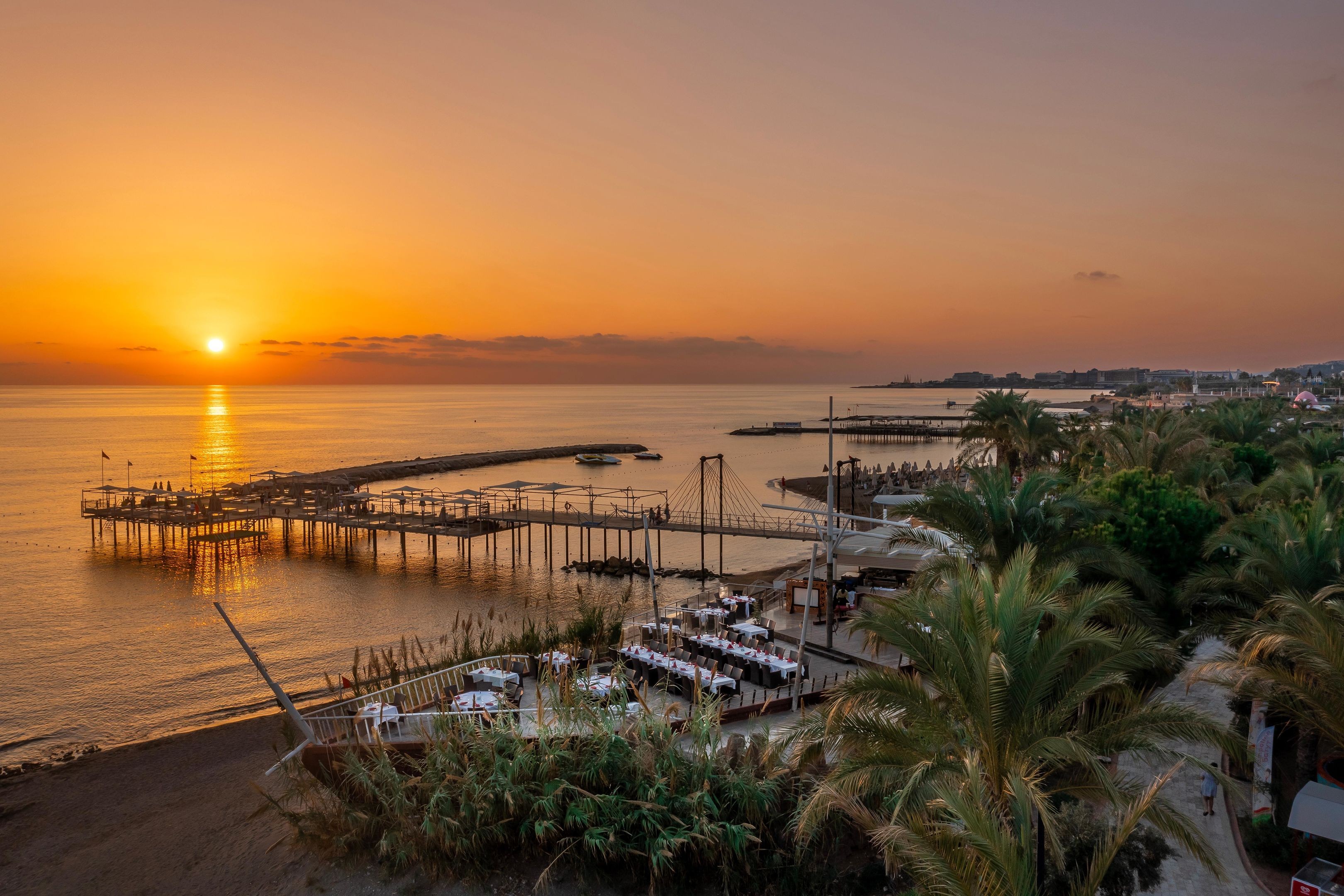 Long Beach Alanya, Trademark Collection by Wyndham restaurant in Alanya, Other than US/Canada