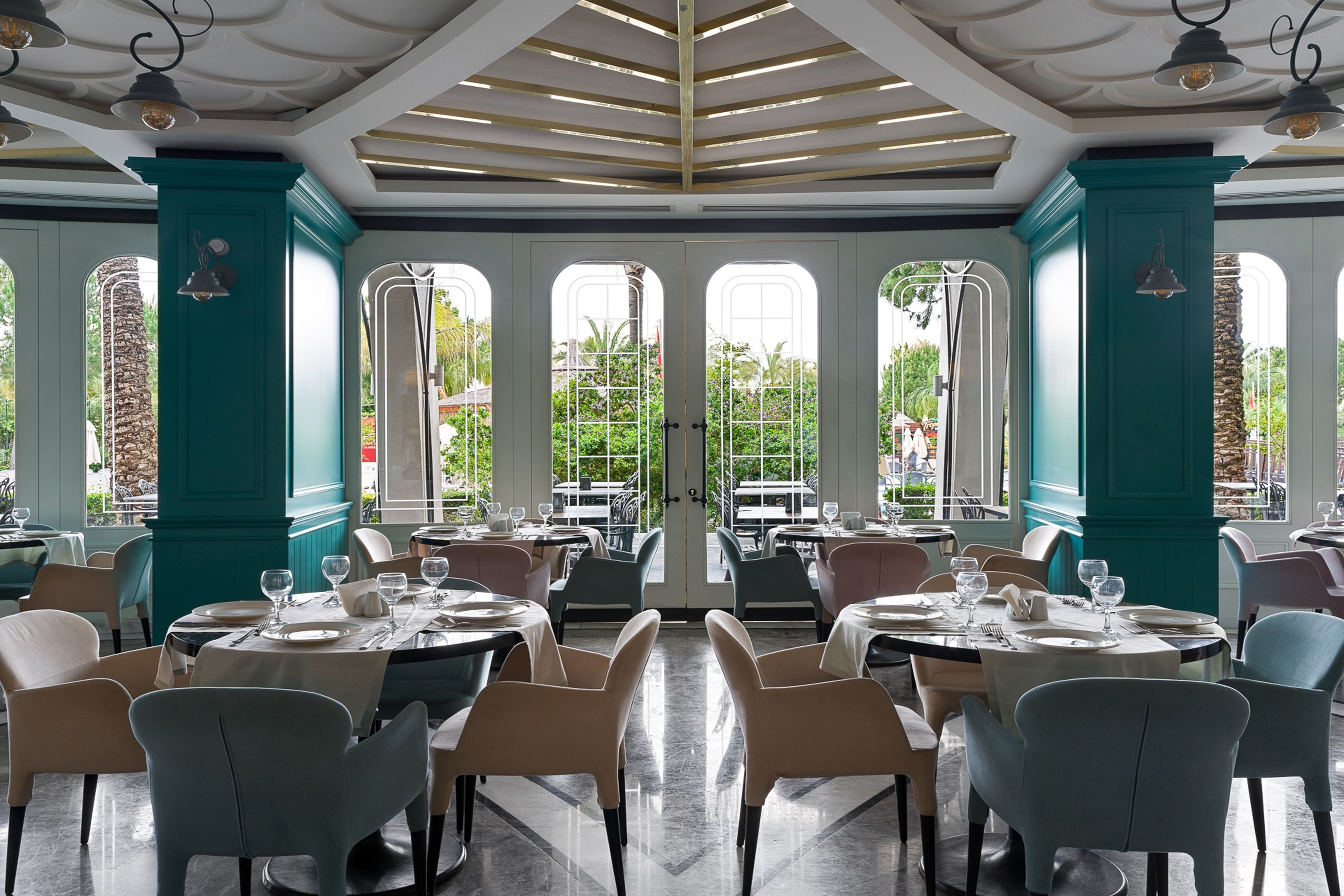 Long Beach Alanya, Trademark Collection by Wyndham restaurant in Alanya, Other than US/Canada