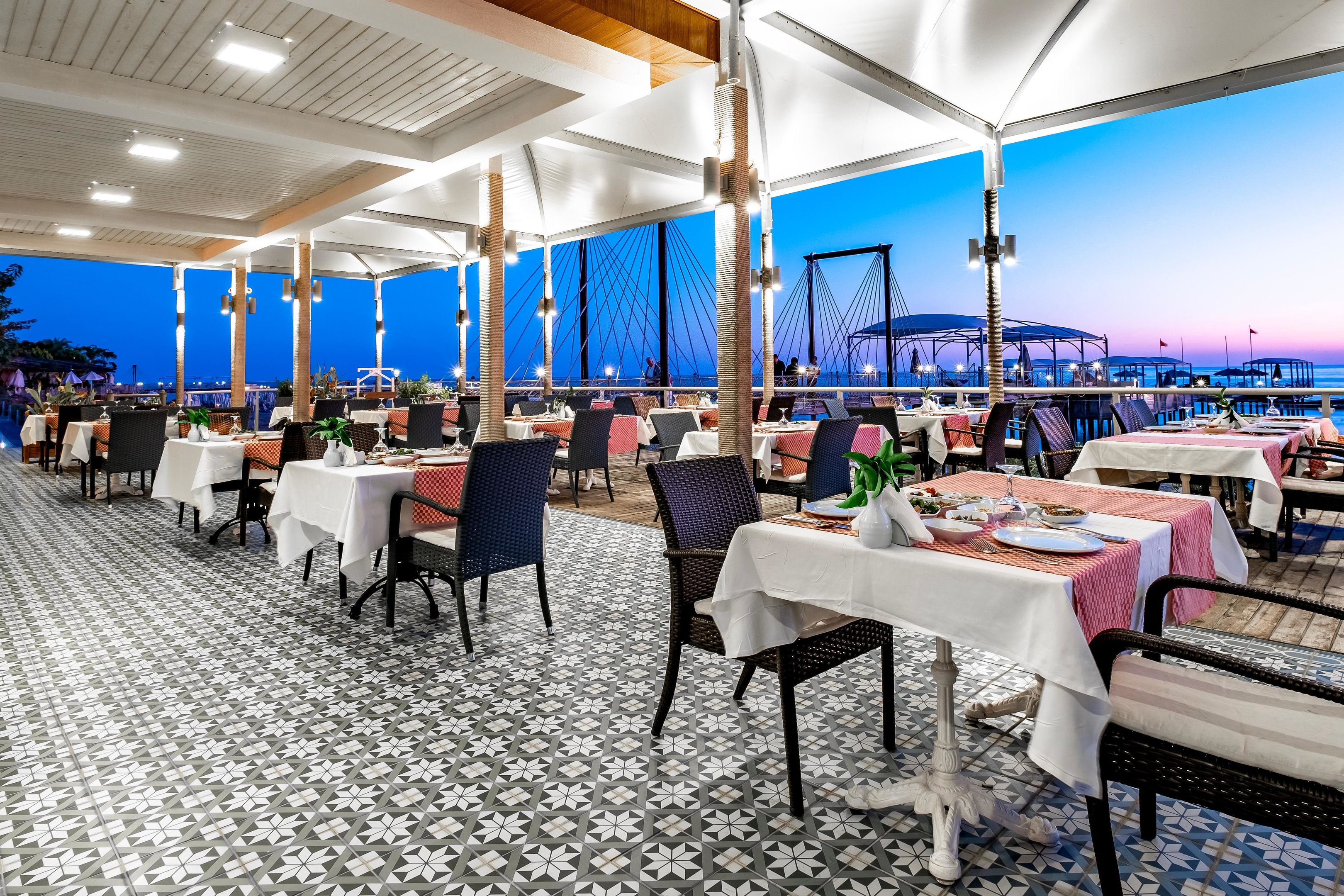 Long Beach Alanya, Trademark Collection by Wyndham restaurant in Alanya, Other than US/Canada