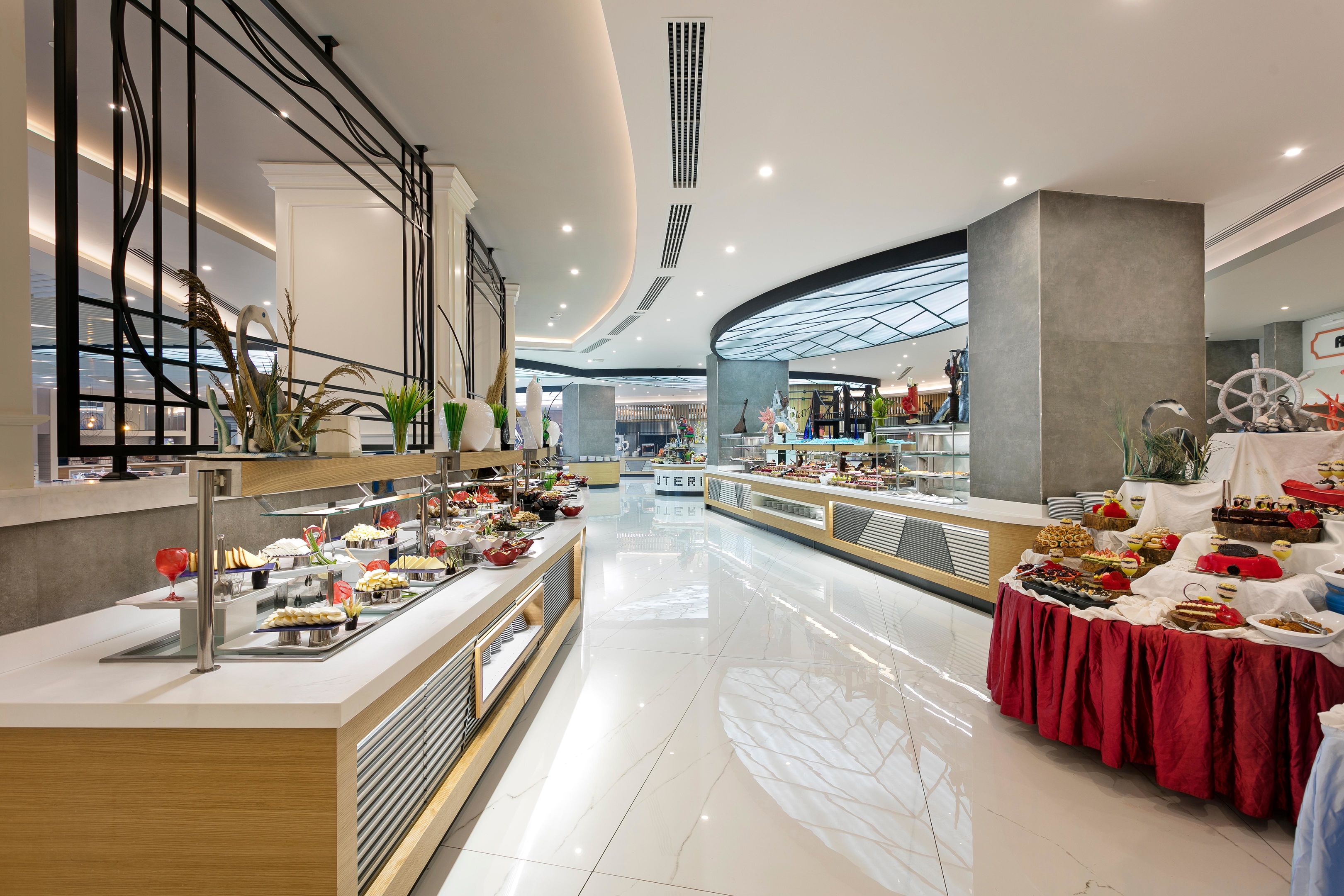 Long Beach Alanya, Trademark Collection by Wyndham restaurant in Alanya, Other than US/Canada
