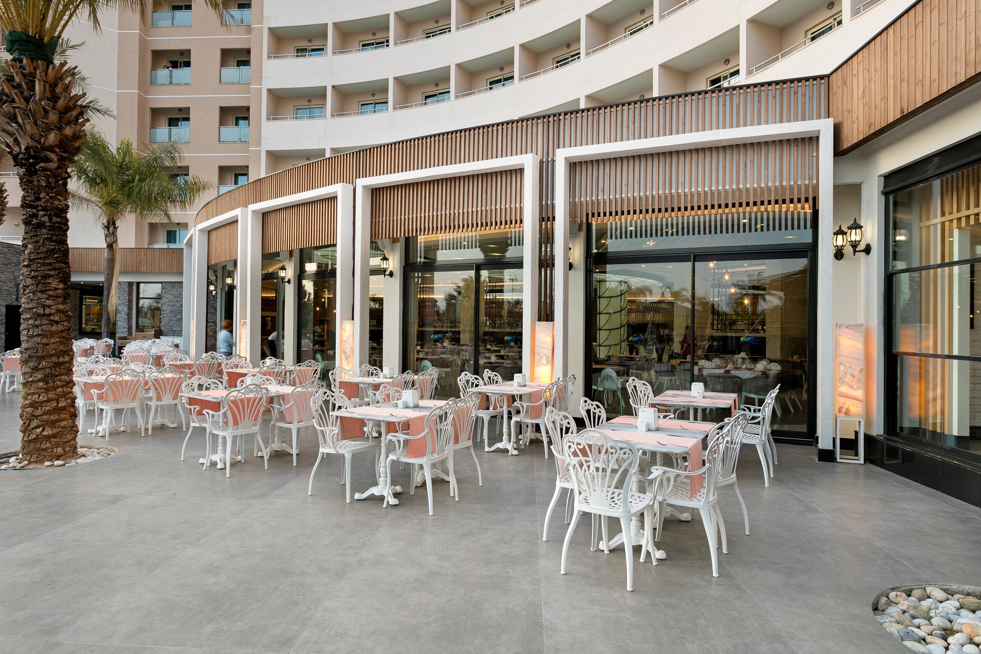 Long Beach Alanya, Trademark Collection by Wyndham restaurant in Alanya, Other than US/Canada