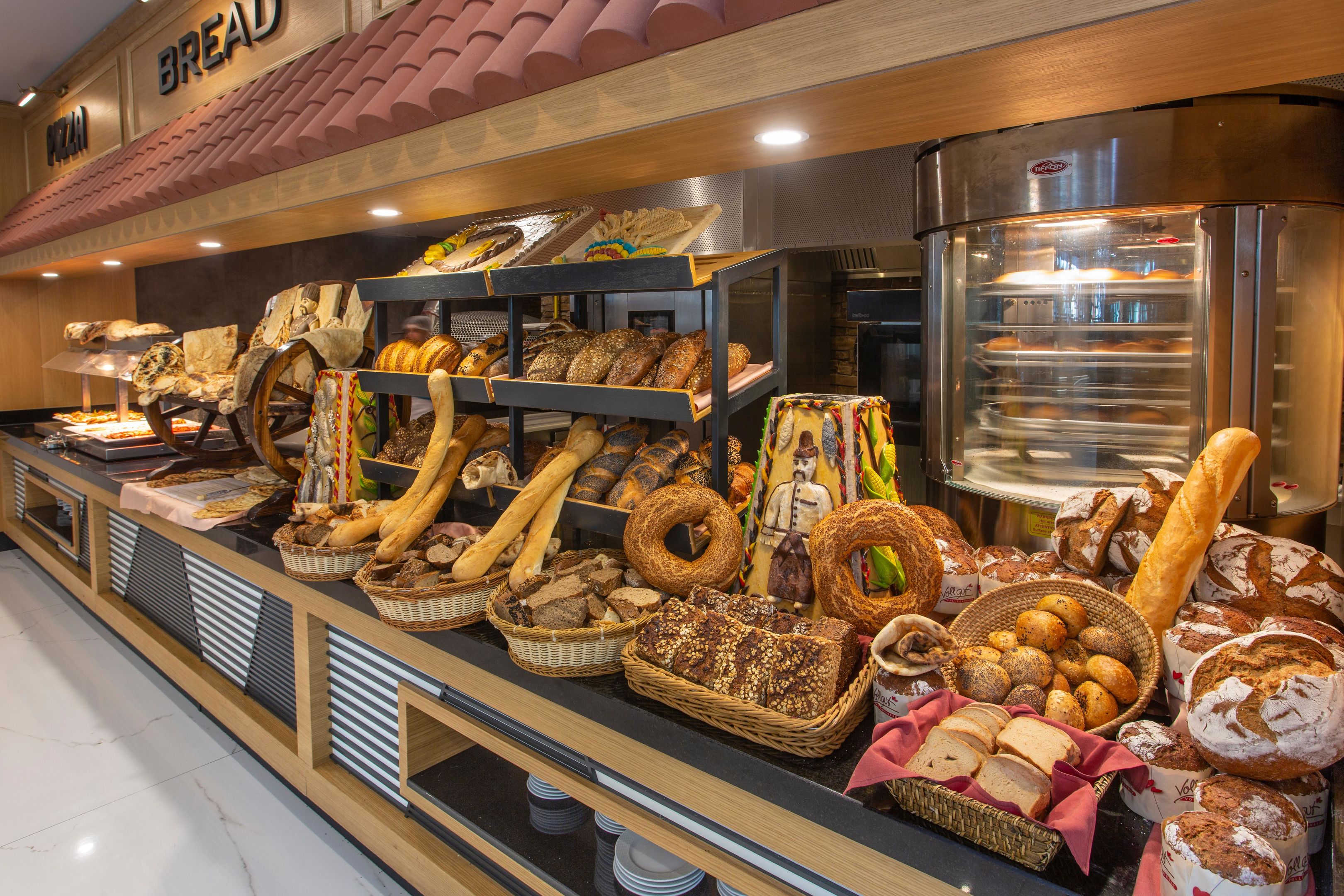 Long Beach Alanya, Trademark Collection by Wyndham restaurant in Alanya, Other than US/Canada