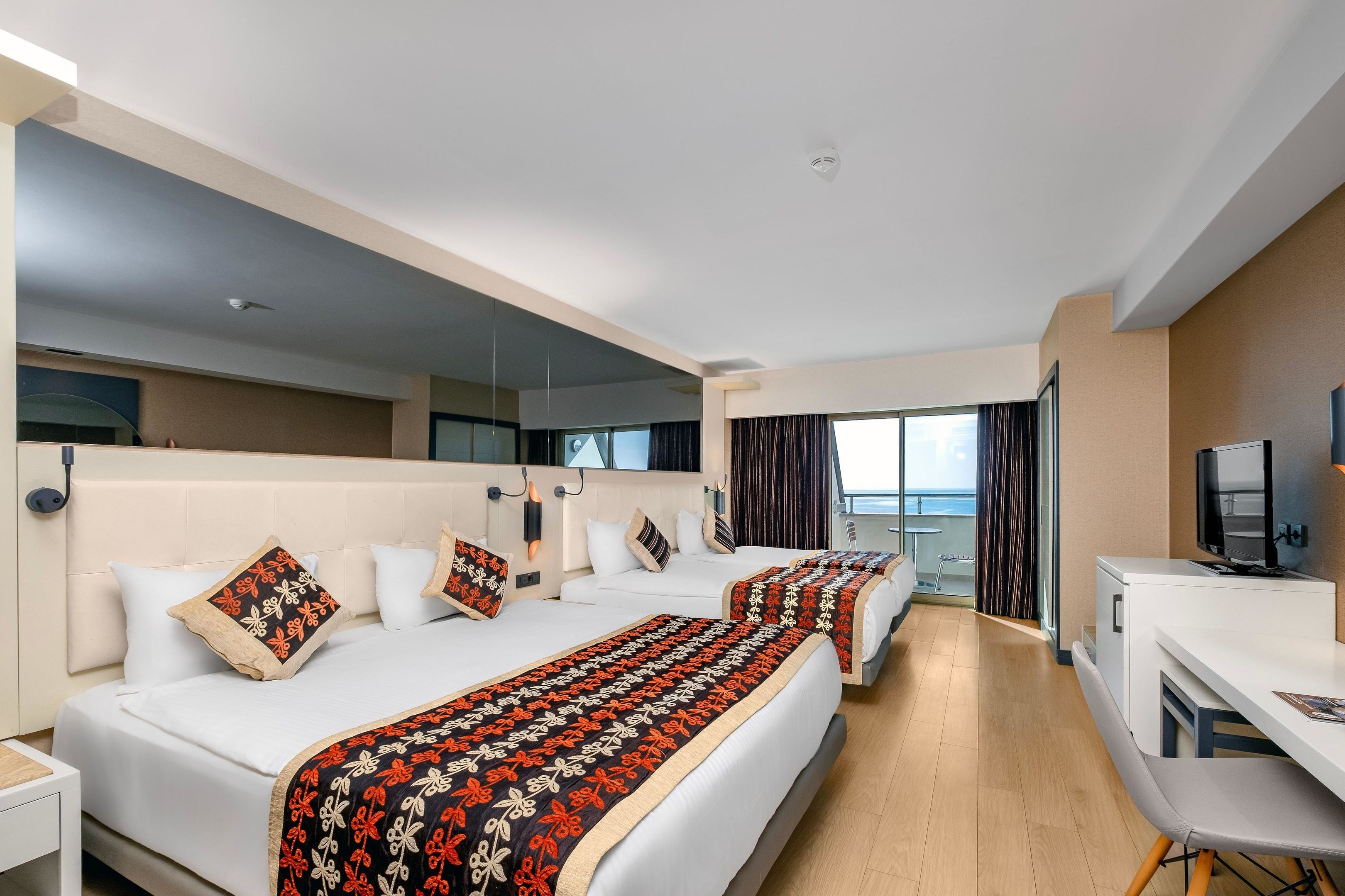 Long Beach Alanya, Trademark Collection by Wyndham suite in Alanya, Other than US/Canada