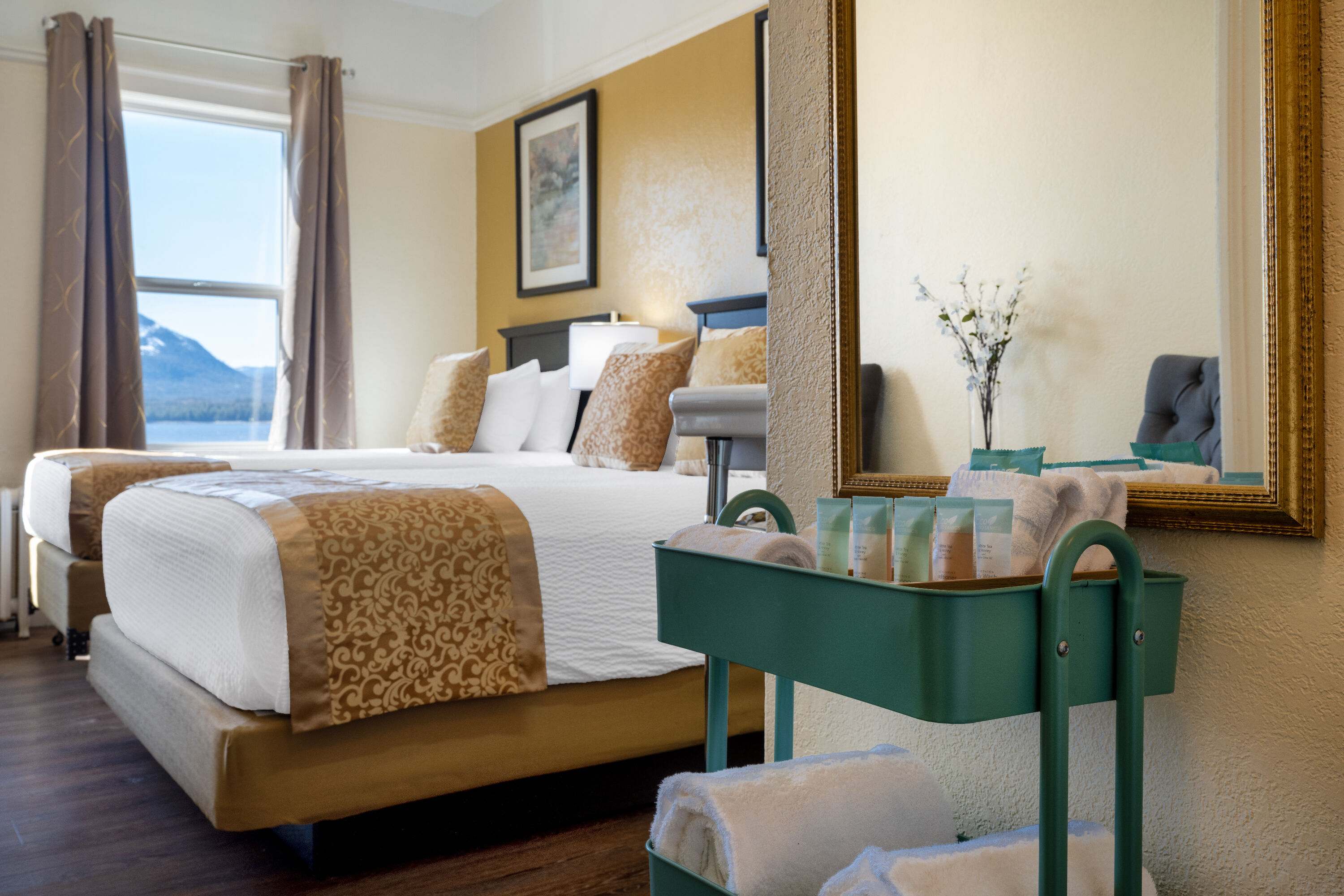 Gilmore Hotel, Trademark Collection by Wyndham suite in Ketchikan, Alaska