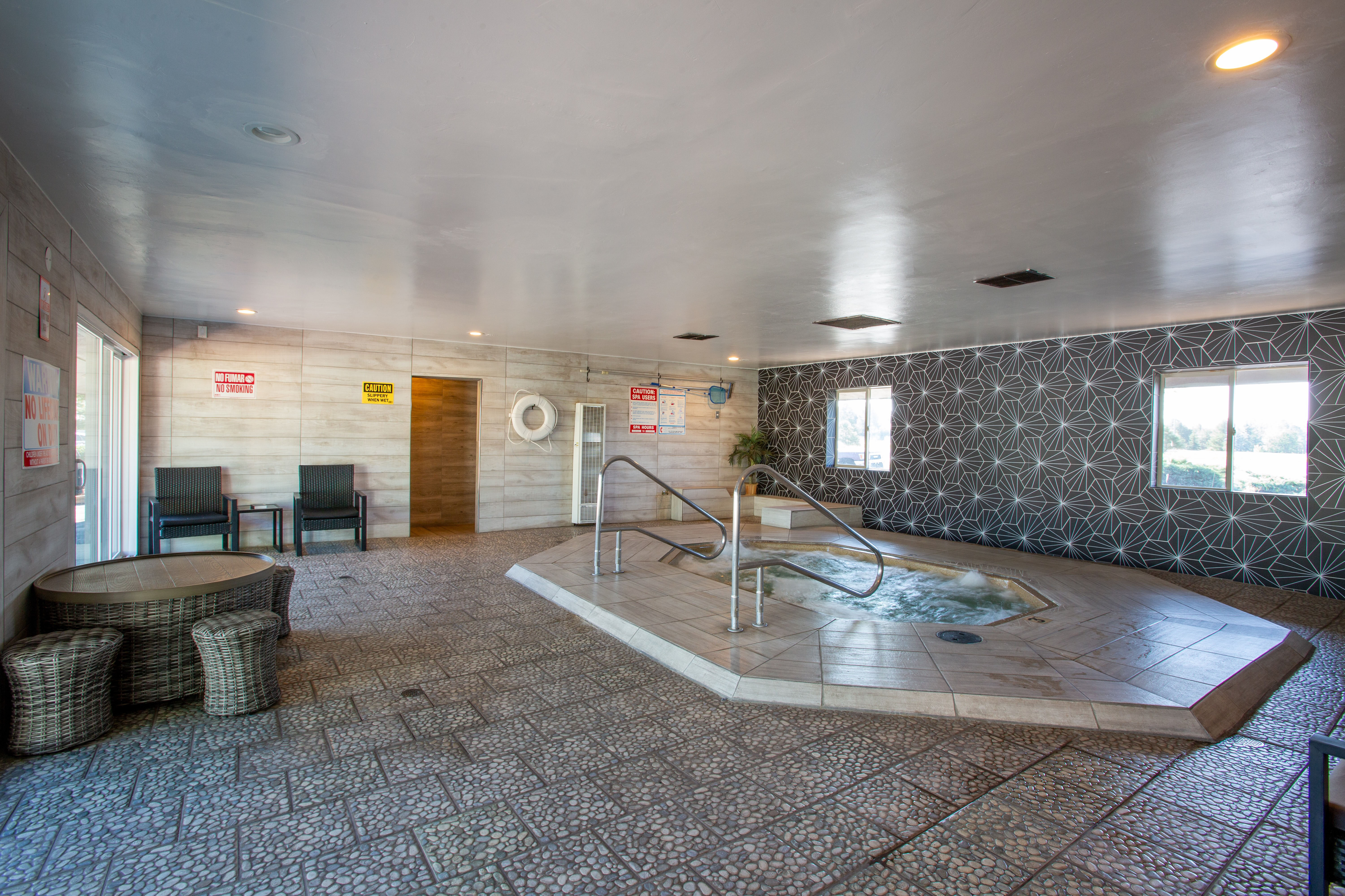 Hot tub at the Hotel Elev8 Flagstaff, Trademark Collection by Wyndham in Flagstaff, Arizona